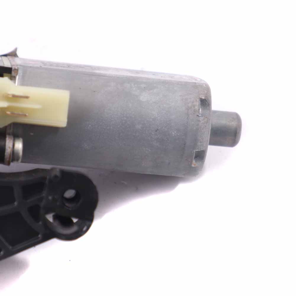 Mercedes W212 Seat Motor Front Left N/S Adjustment Drive Actuator 0390203368