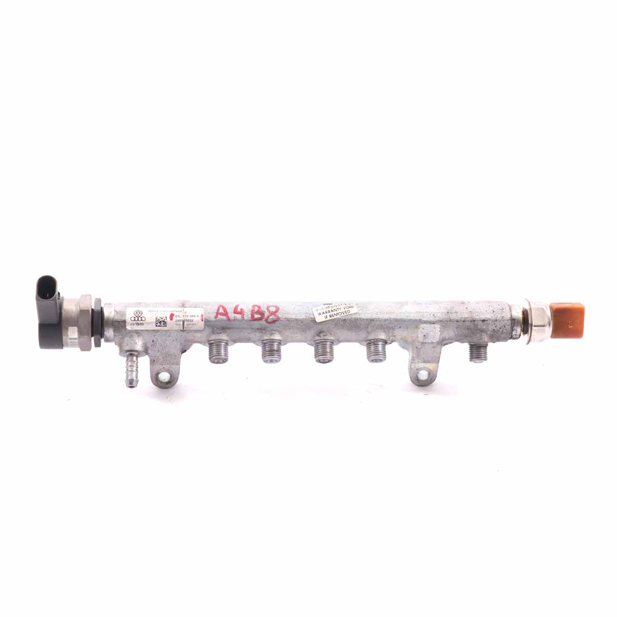 Audi A4 B8 A5 8T Q5 8R 2.0 TDI Diesel Fuel Injector Rail Line 03L130089A