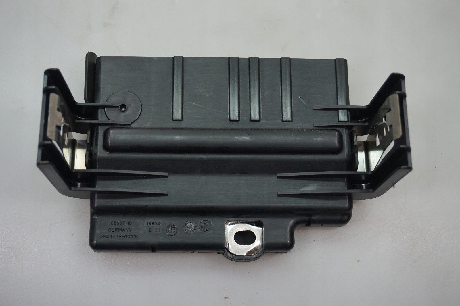 BMW 1 3 Series E81 E82 E84 E87 E88 E90 E91 E92 Power Distribution Box 6936653