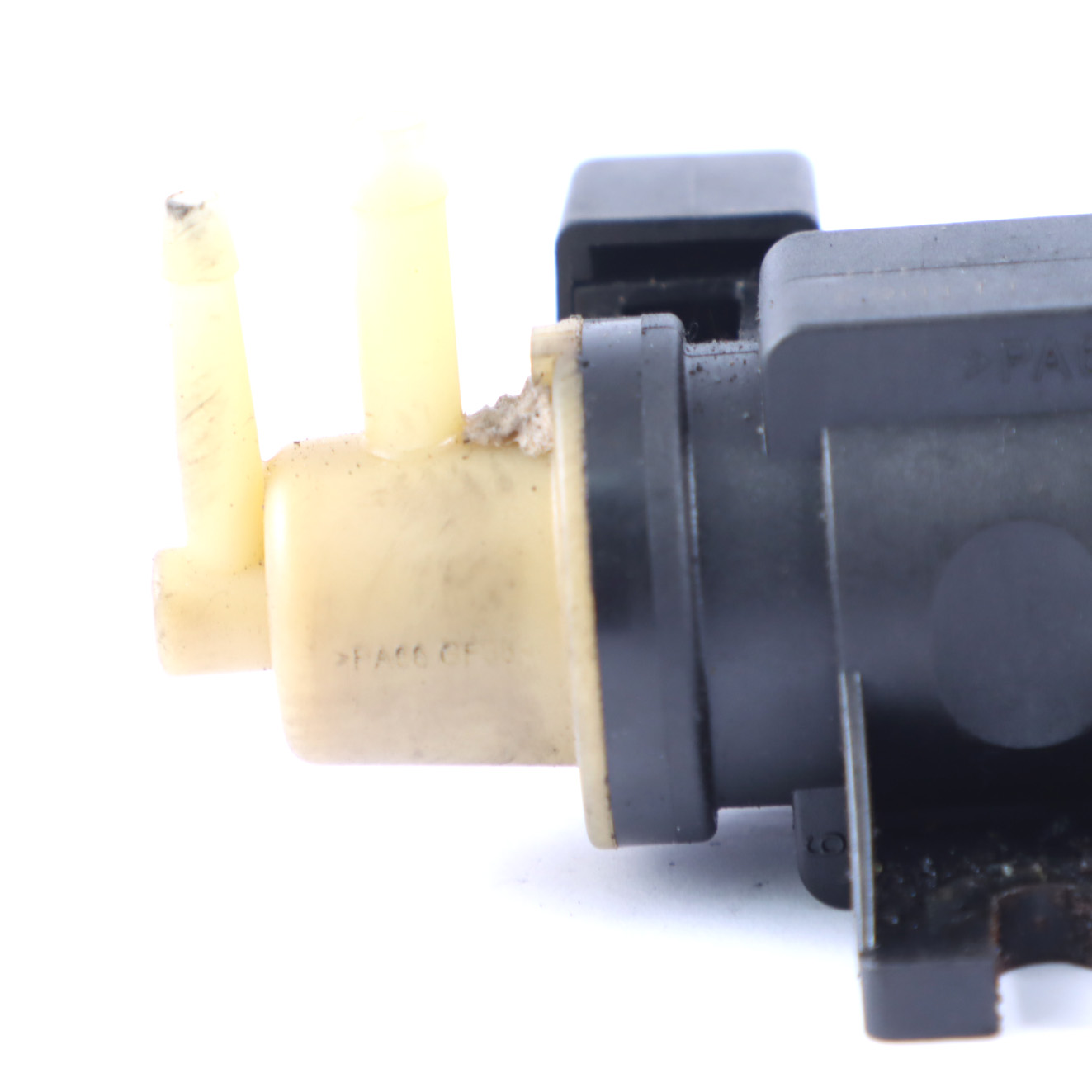 Opel Insignia A Turbo Boost Pressure Sensor Solenoid Valve 55573362