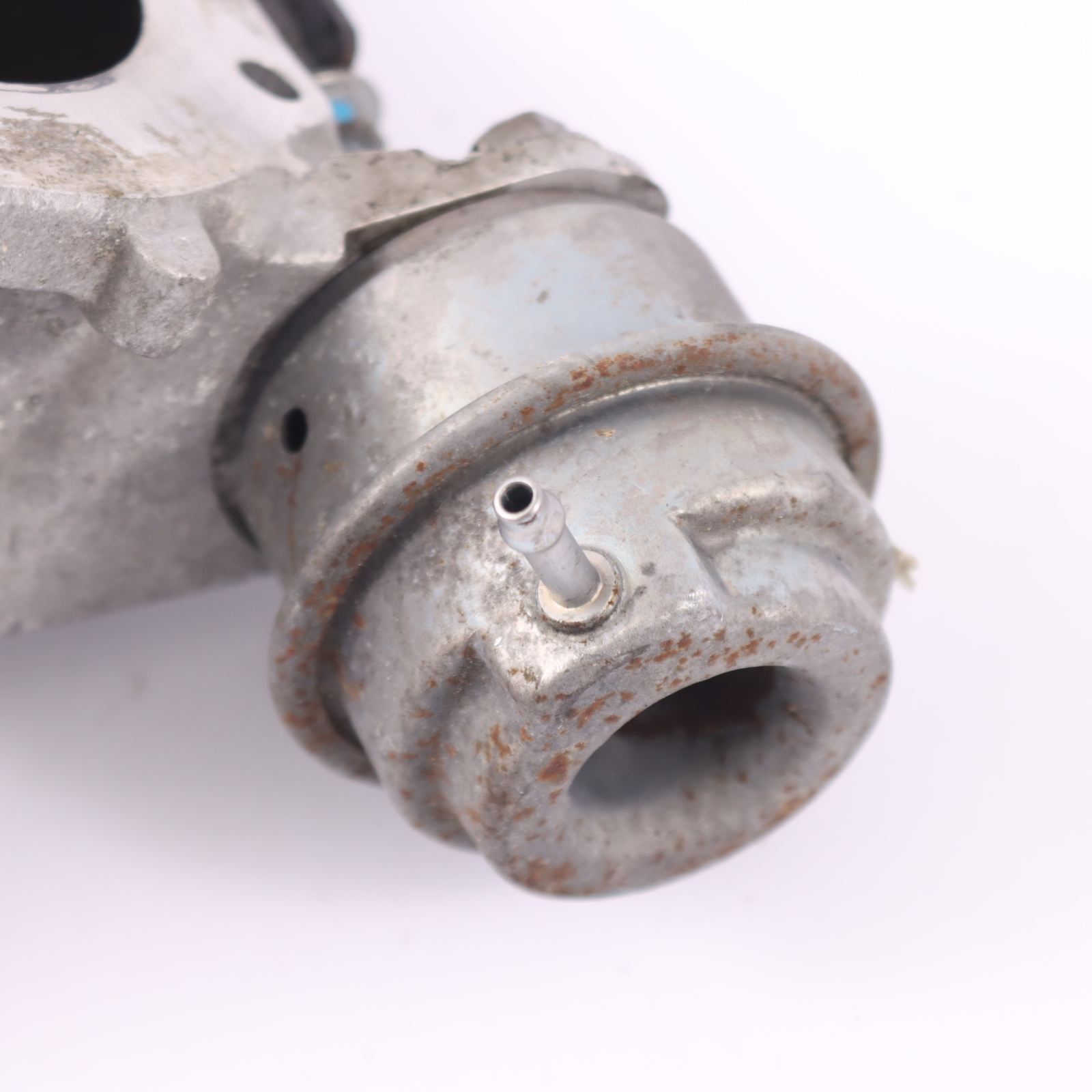 Opel Vivaro A Renault Trafic MK3 1.6 dCi Turbocharger Pipe Housing Actuator