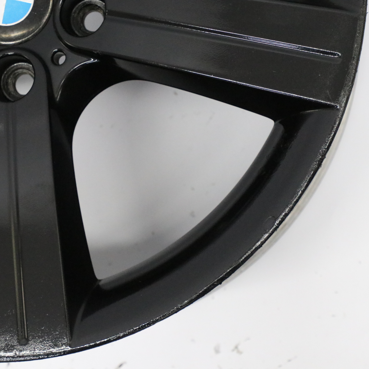 BMW E90 E91 E92 E93 Rear Wheel Alloy Rim 19" 9J ET:39 Star Spoke 199