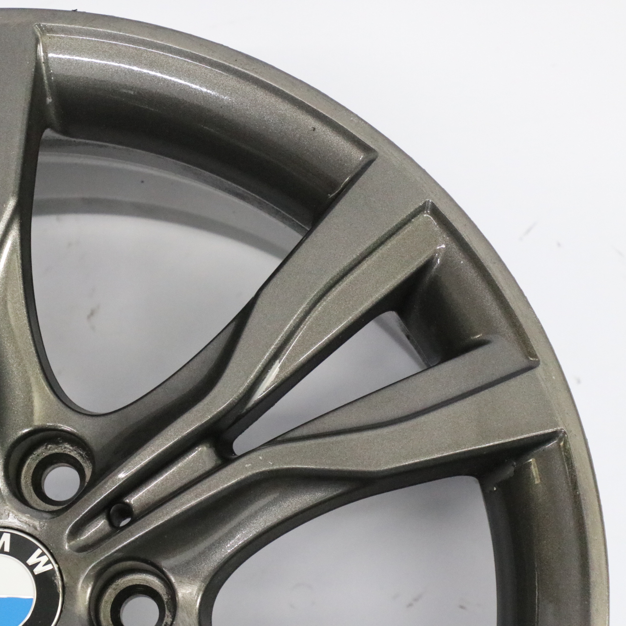 BMW F45 F46 Ferric Grey Alloy Wheel Rim 18" Y Spoke 484 ET:57 8J 6855093