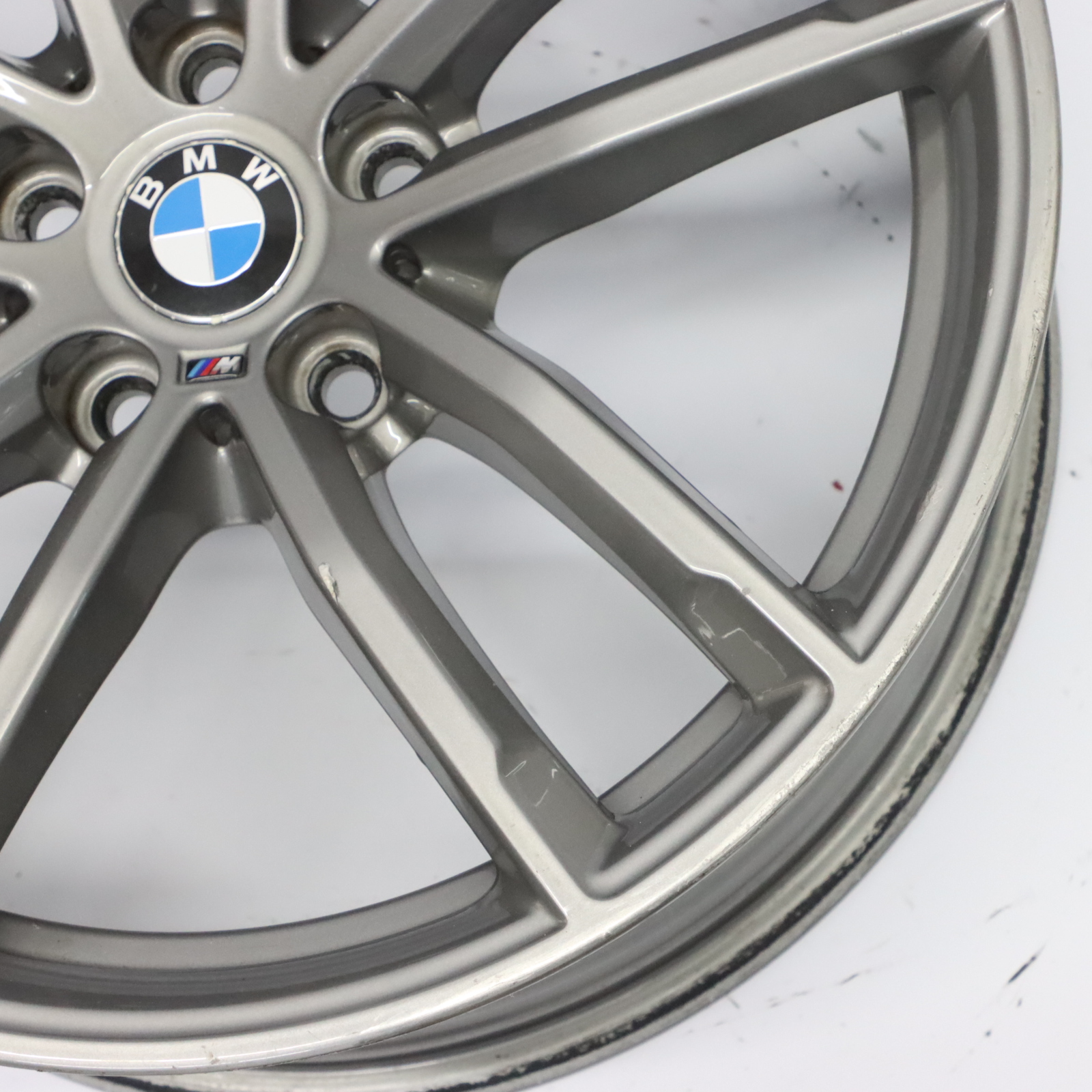 BMW G30 Ferric Grey Alloy Wheel Rim 18" 8J ET:30 Double Spoke 662M 8093405