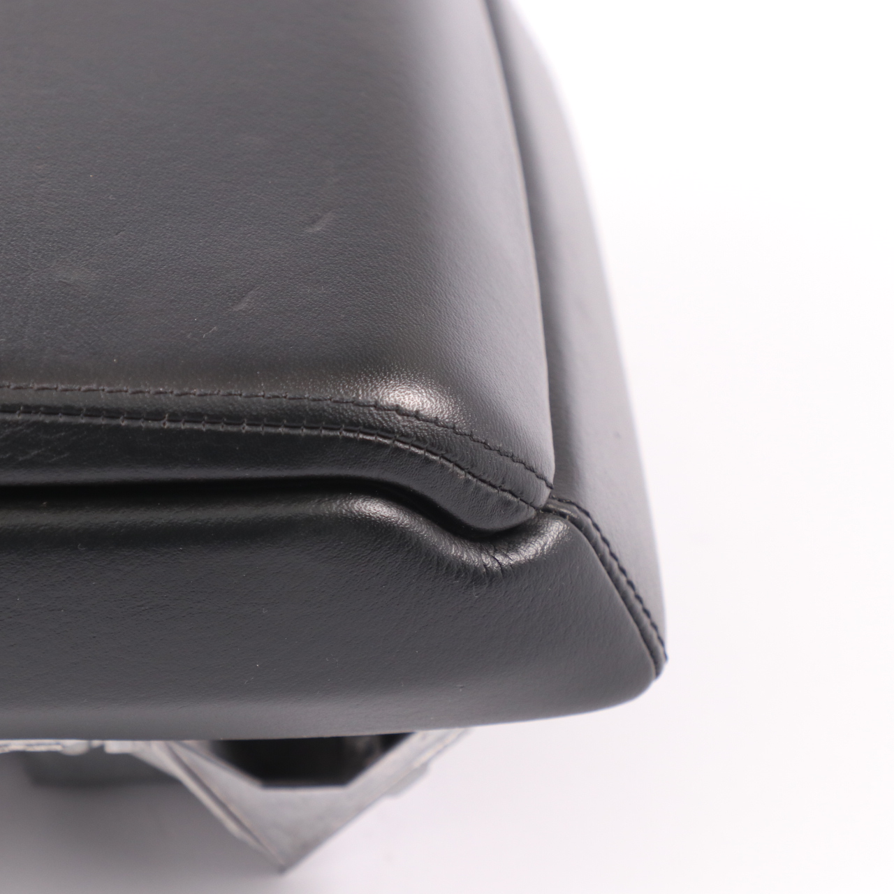 BMW E38 Centre Console Armrest Arm Rest Cover Black Leather Montana 8174626