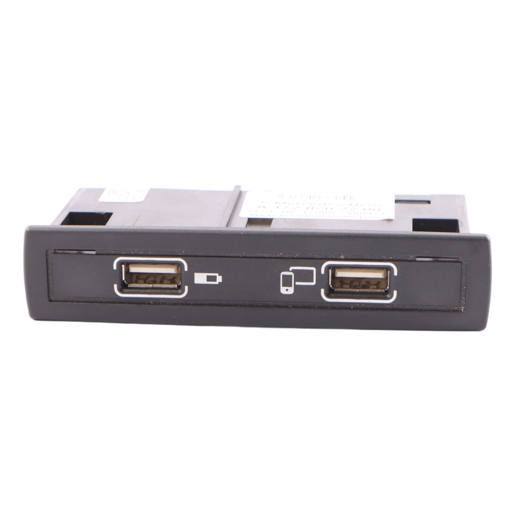 USB Connection Panel Mercedes C117 X156 W176  Multimedia USB Socket A1728202200