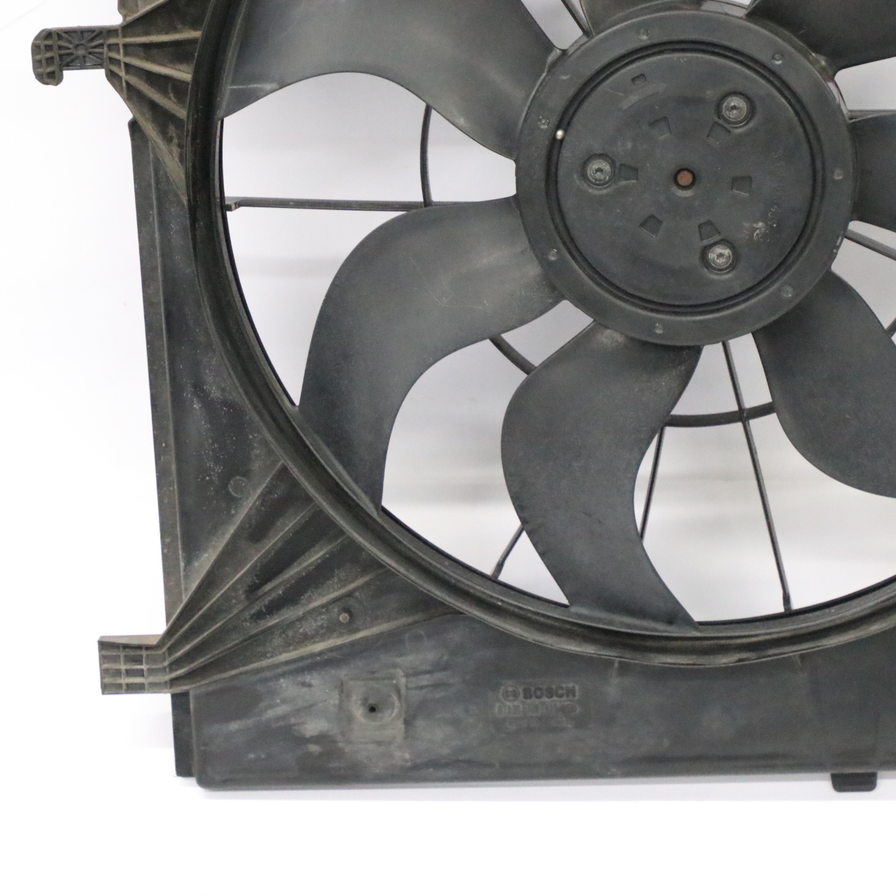 Mercedes Vito W447 OM622 Fan Shroud Engine Cooling Radiator Fan A4479060012