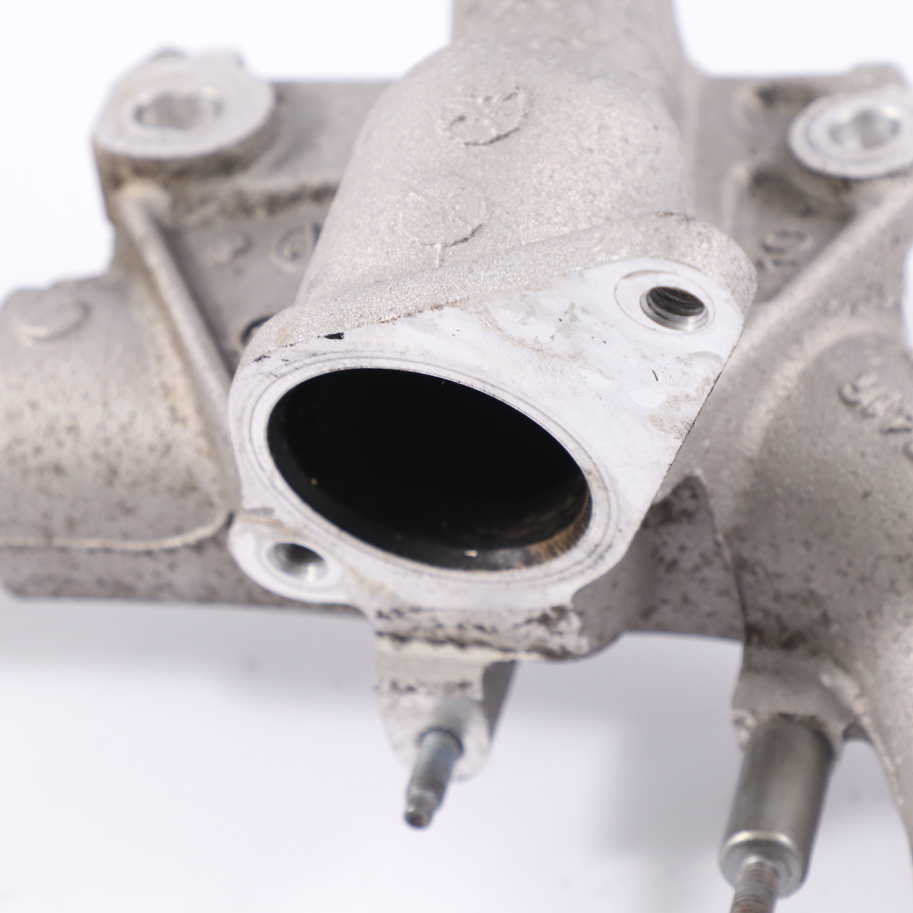 Renault Megane Kadjar Captur 1.5 dCi EGR Valve Housing EGR Pipe 147173974R