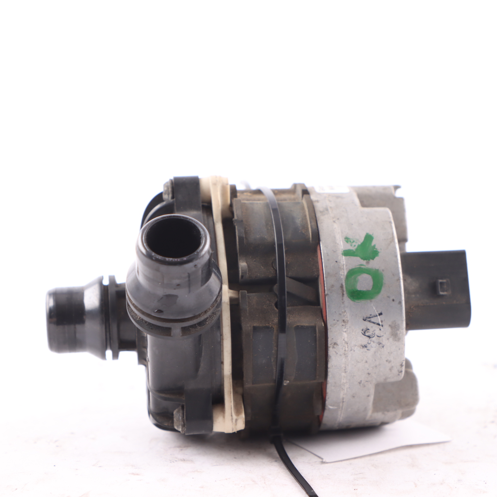 Mercedes W205 Auxiliary Circulation Water Pump A0005002300