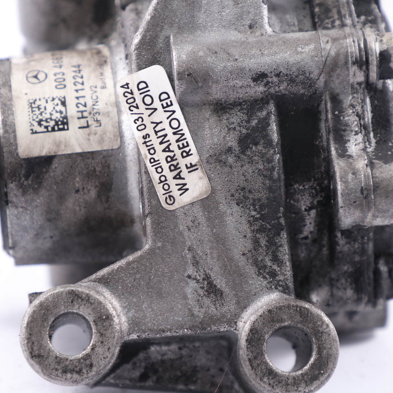 Mercedes-Benz W639 OM646 Diesel Power Steering Pump A0034667101