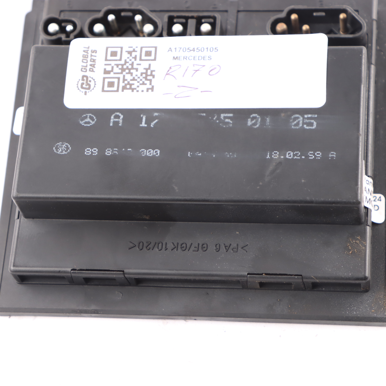 Mercedes R170 Engine Pulse Relay Control Module Unit A1705450105