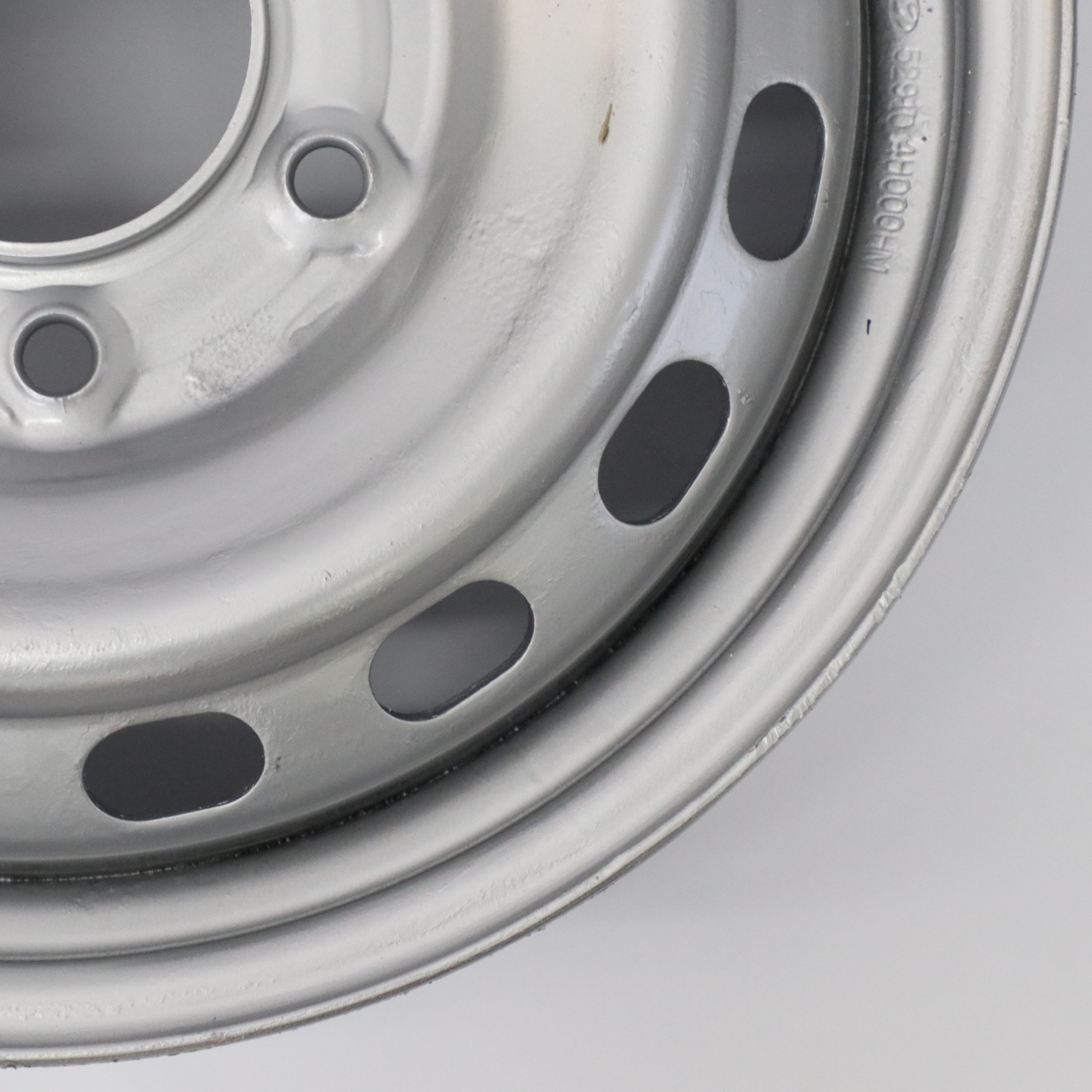 Hyundai H-1 Silver Steel Wheel Rim 16" 6,5J ET:56 529104H000HMH