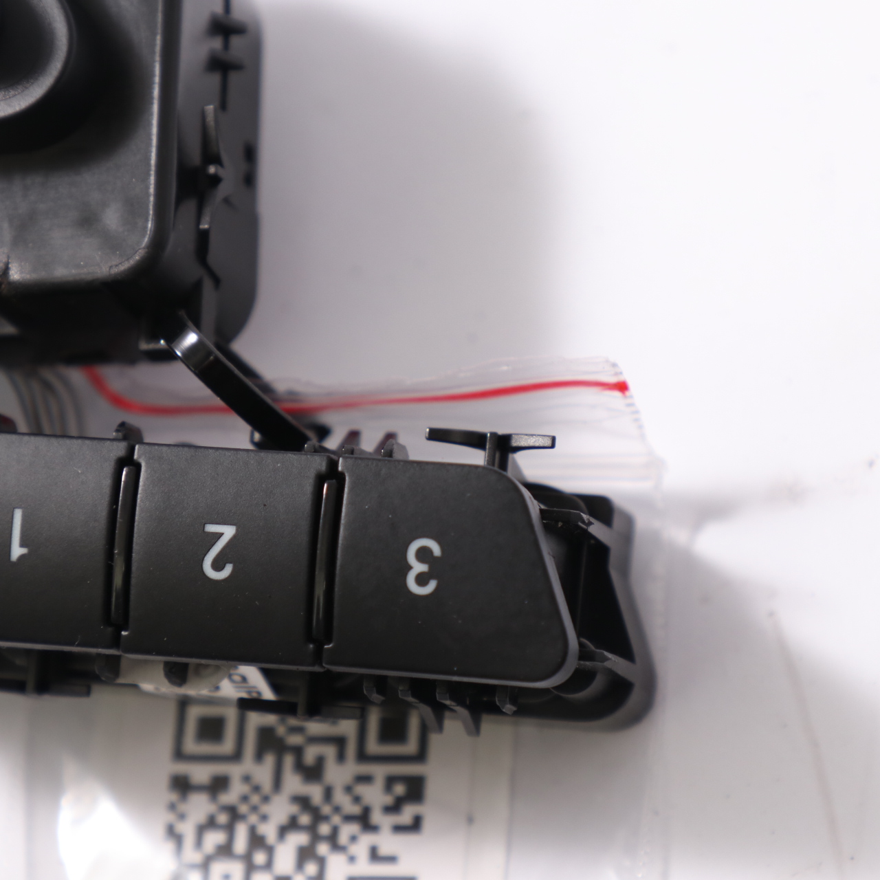 Mercedes C292 Seat Adjustment Switch Front Right O/S Memory Button A2929050701