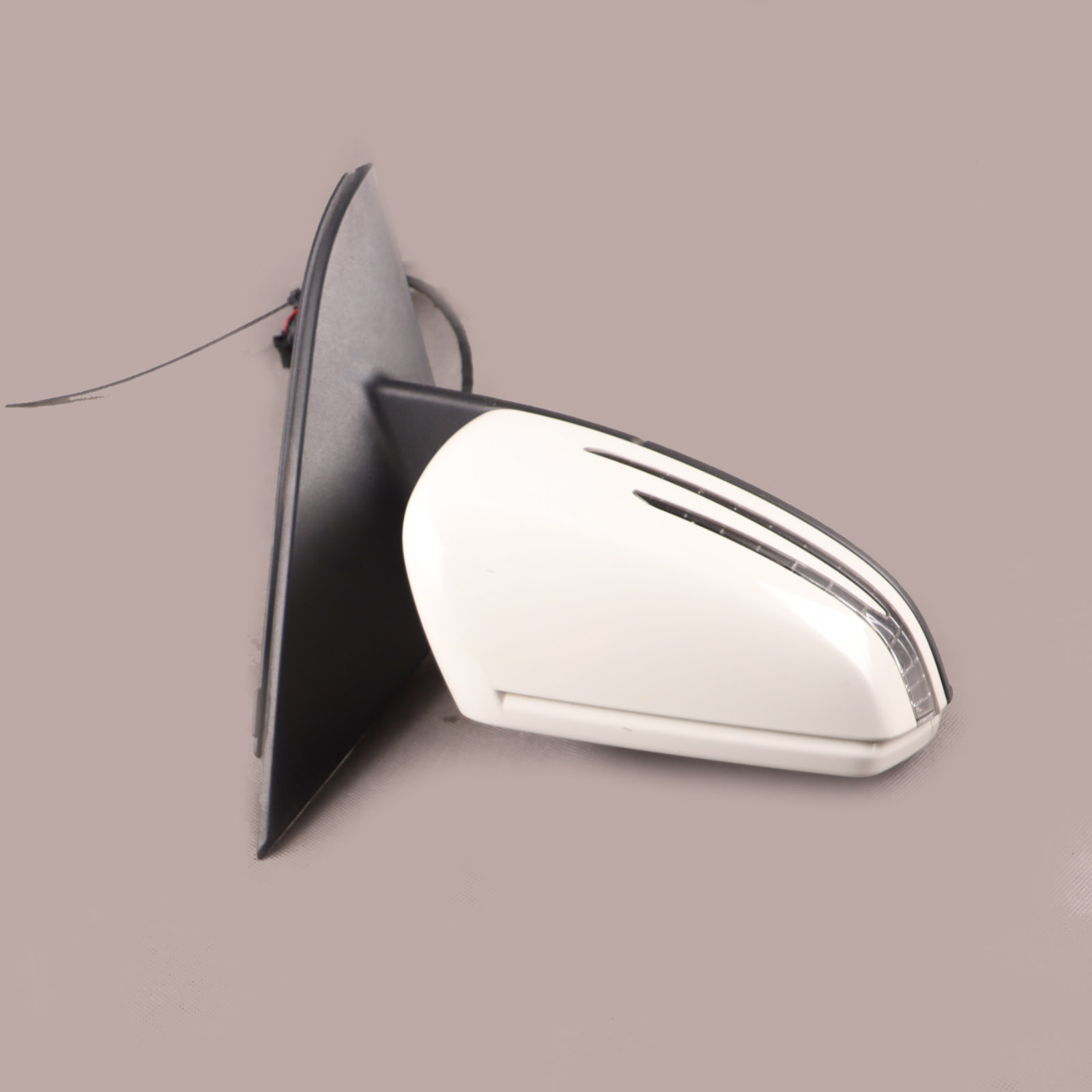 Mercedes W176 Wing Mirror Door Right O/S Outside Power Fold Calcite White - 650