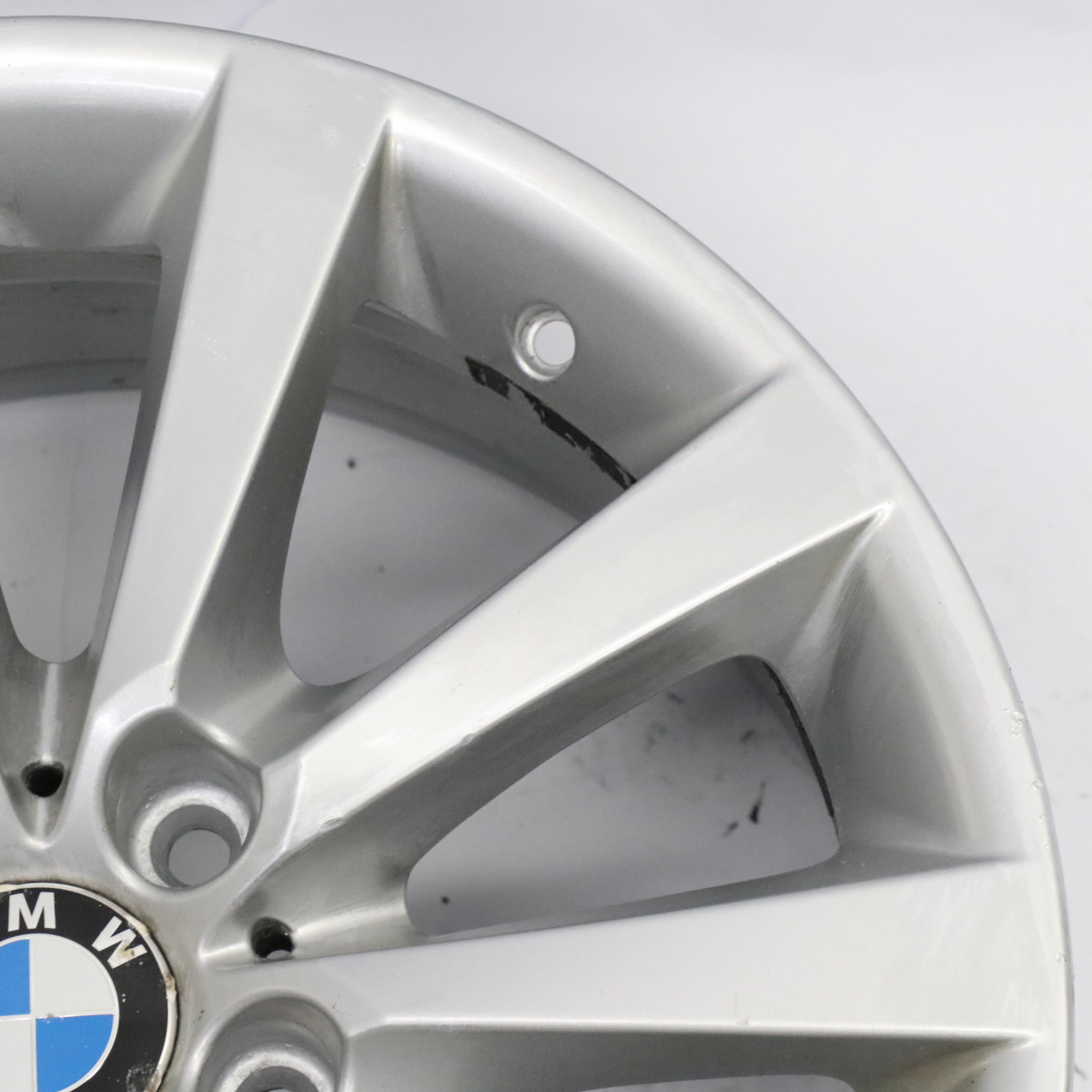 BMW F06 F10 F11 Silver Light Alloy Wheel Rim 18" V Spoke 328 8J ET:30 6790173