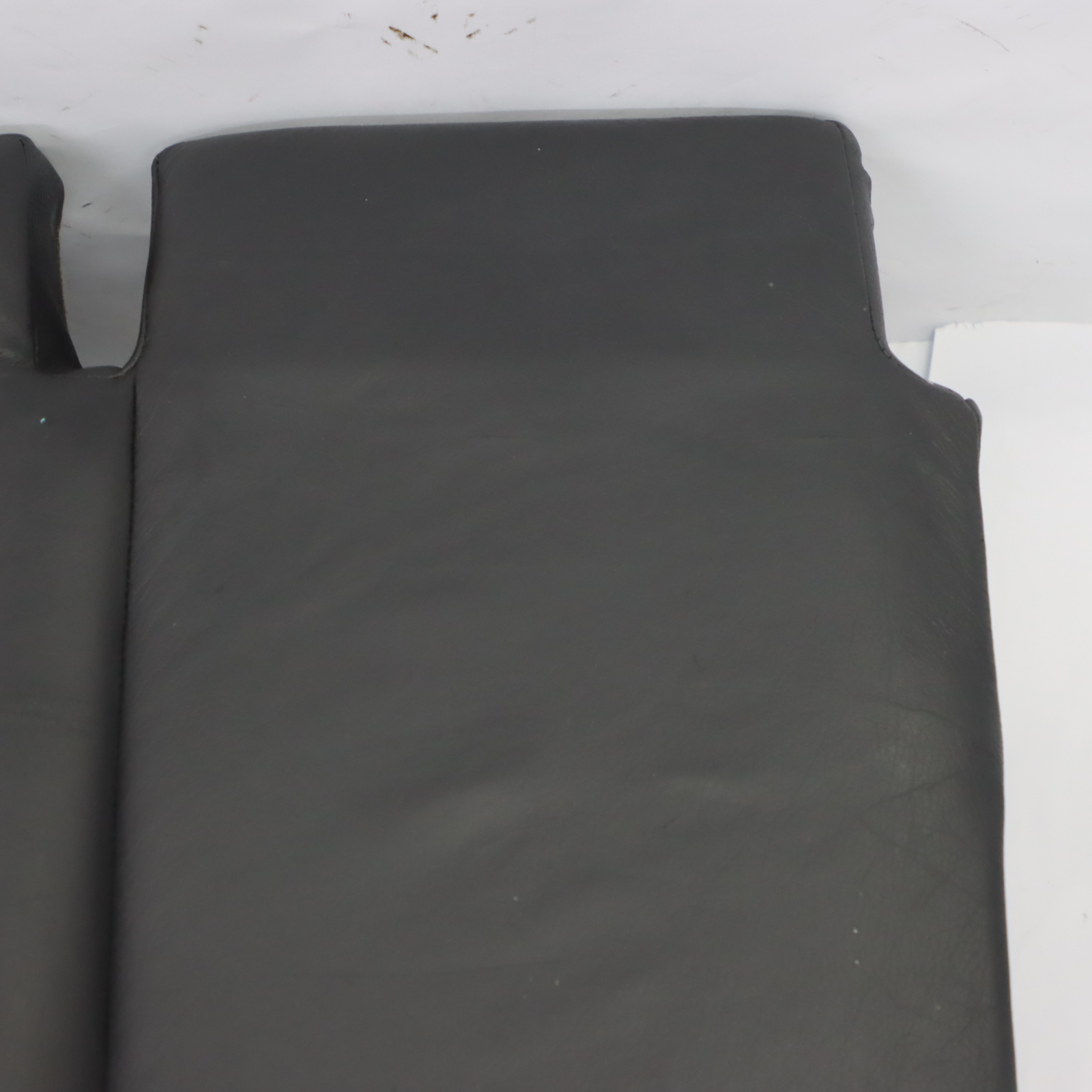 Rear Seat Cover Volkswagen VW Touareg Right O/S Seat Covering Black Leather