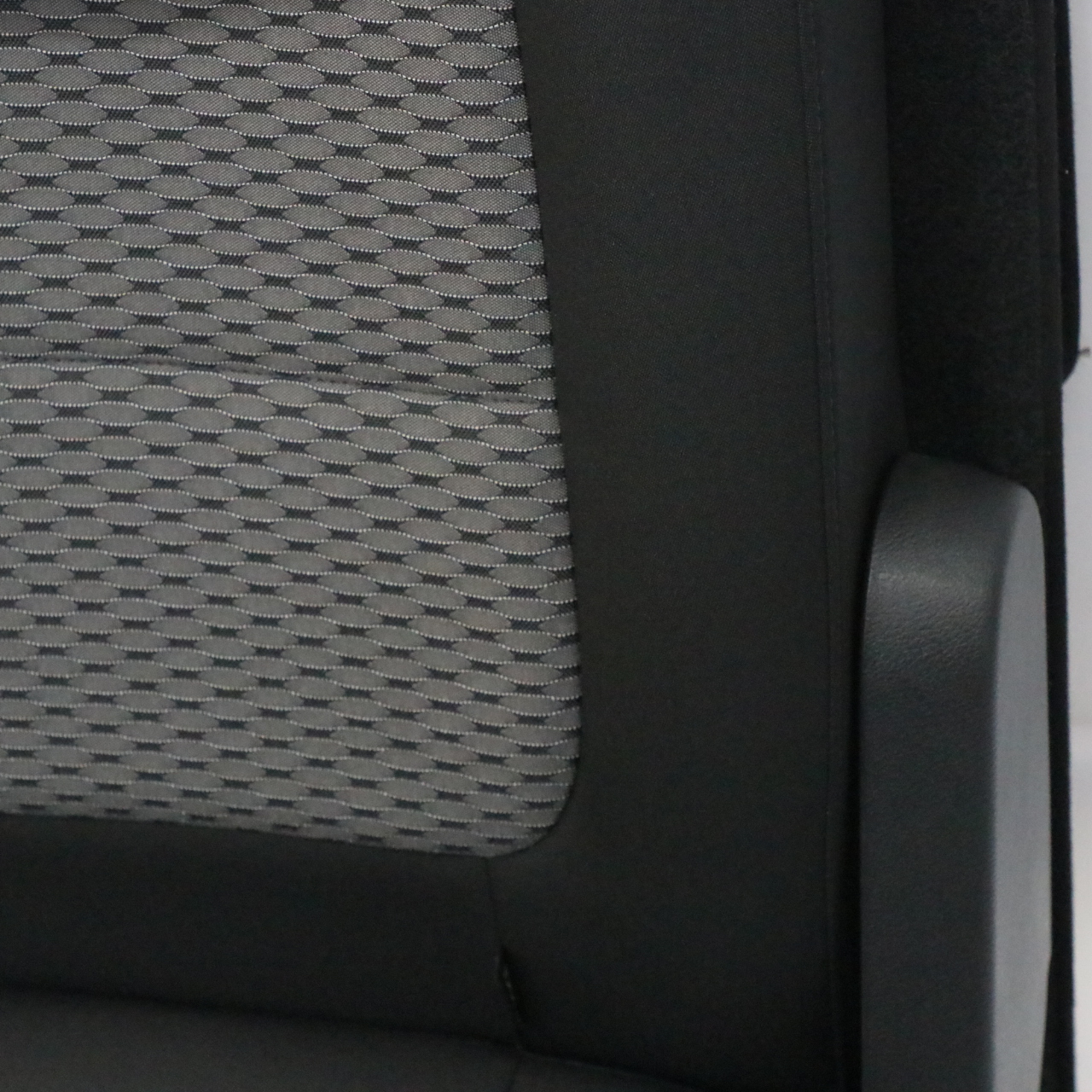 VW Volkswagen Sharan 7N Rear Seat Left N/S Interior Cloth Fabric Black Grey