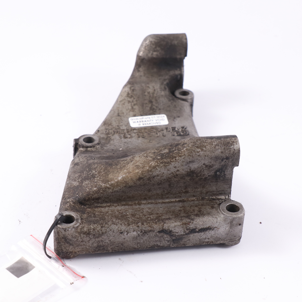 Mercedes W124 M103 Bracket Alternator Mount Holder Support A1031550435