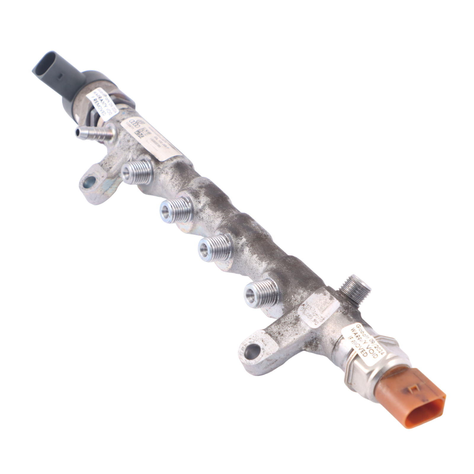 Audi A3 8P 2.0 TDI Diesel Fuel Injector Rail Line Distributor 03L130089P