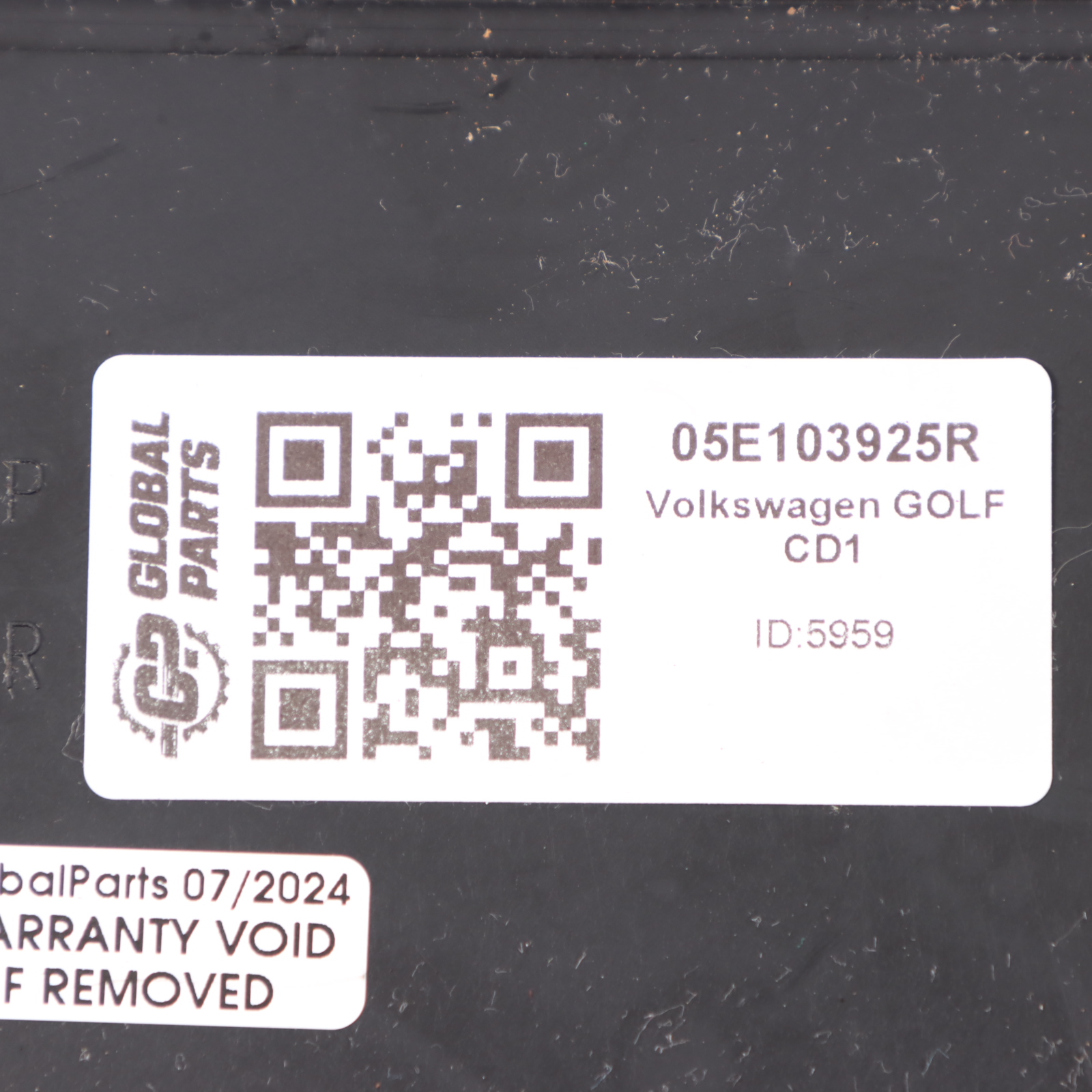 VW Volkswagen Golf 8 1.5 eTSI DFYA Engine Top Cover Trim Panel 05E103925R