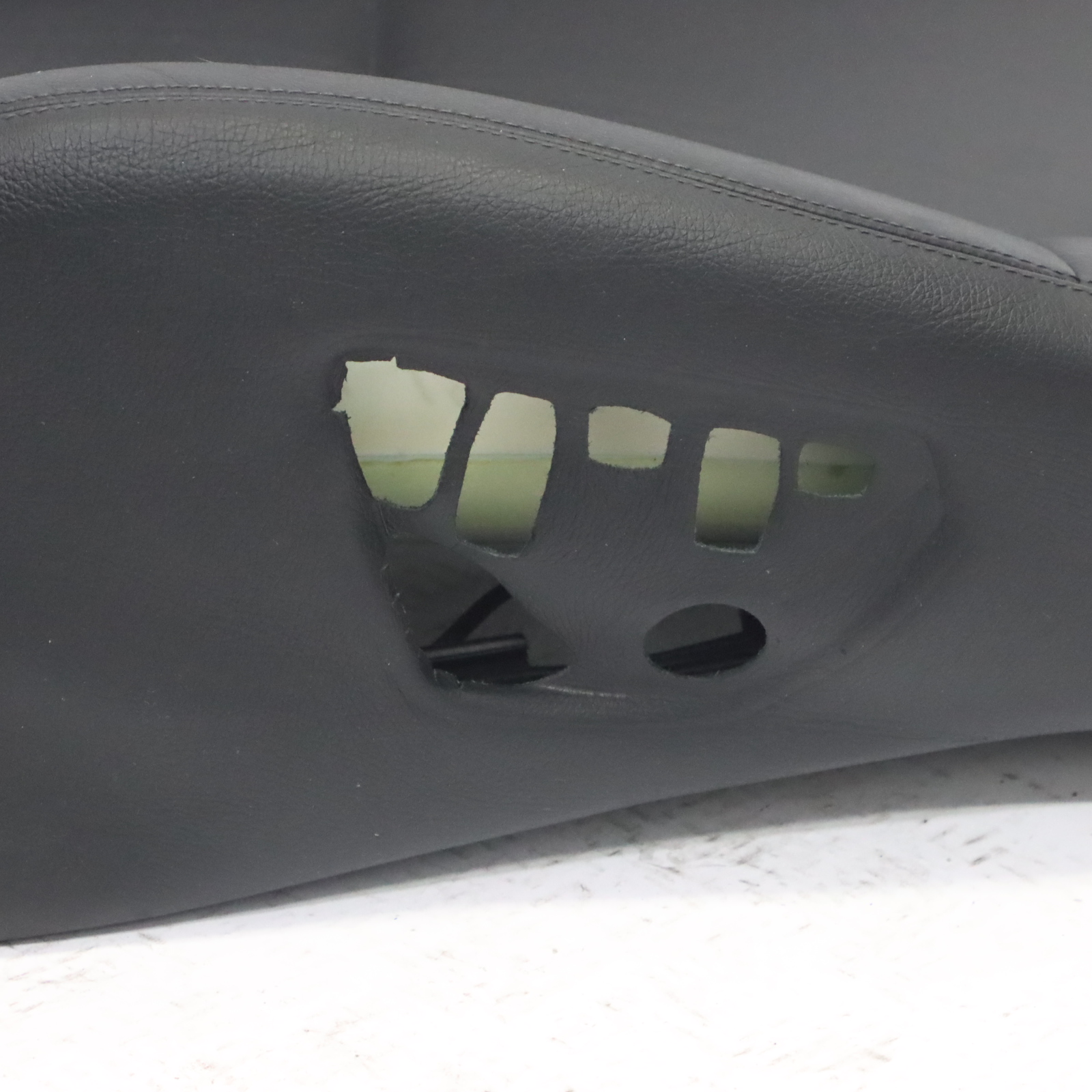 Mercedes W204 Heated Sport Front Right Seat Backrest Cover Black Leather