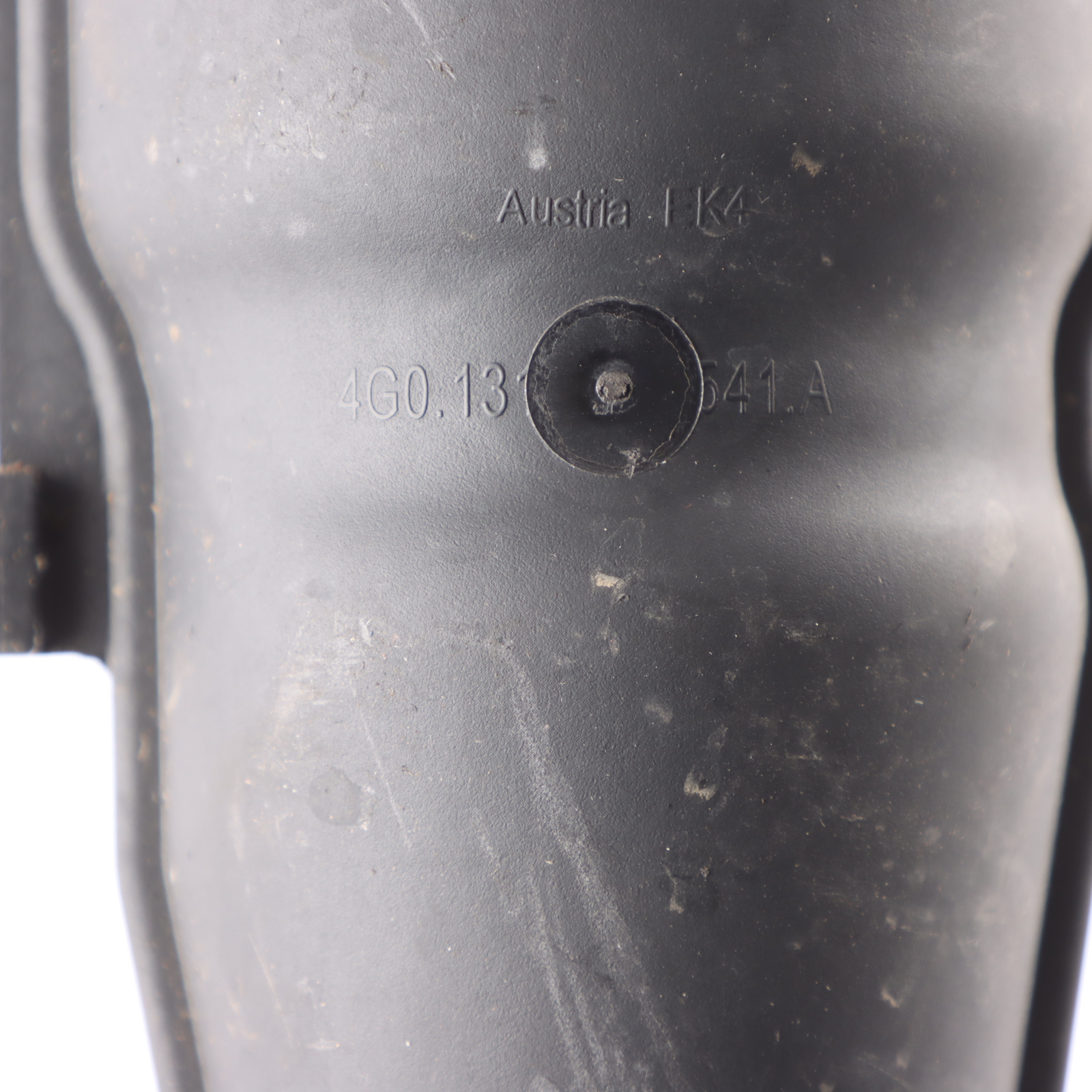 Audi RS6 C7 4.0 TFSI CRDB Petrol Vacuum Reservoir Tank 4G0131541A