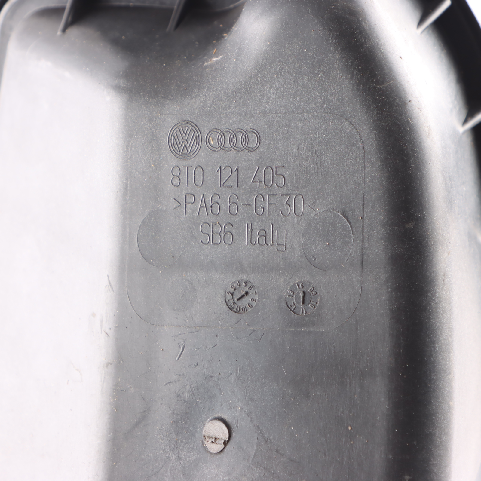 Audi A5 8T Expansion Tank Header Coolant Reservoir Bottle 8K0121405E