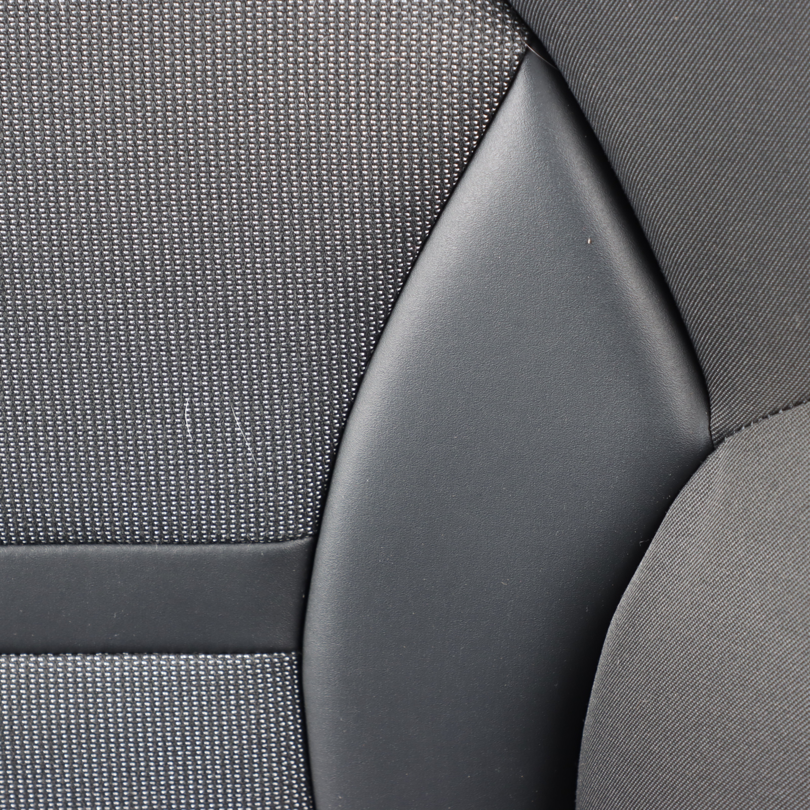 Audi A1 8X 5 Door Sport Seat Front Right O/S Cloth Fabric Black Soul Grey