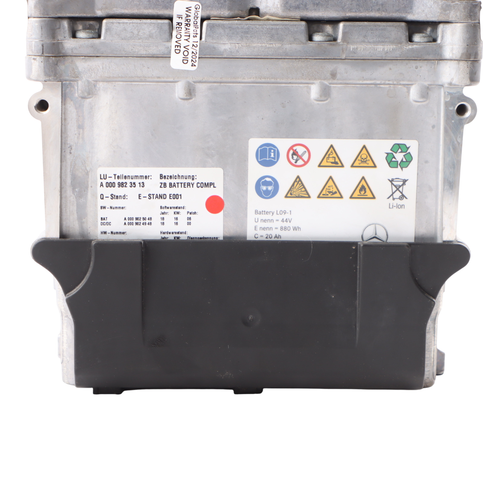 Mercedes W205 Starter Battery ACCUMOTIVE Control Unit Module A0009823513