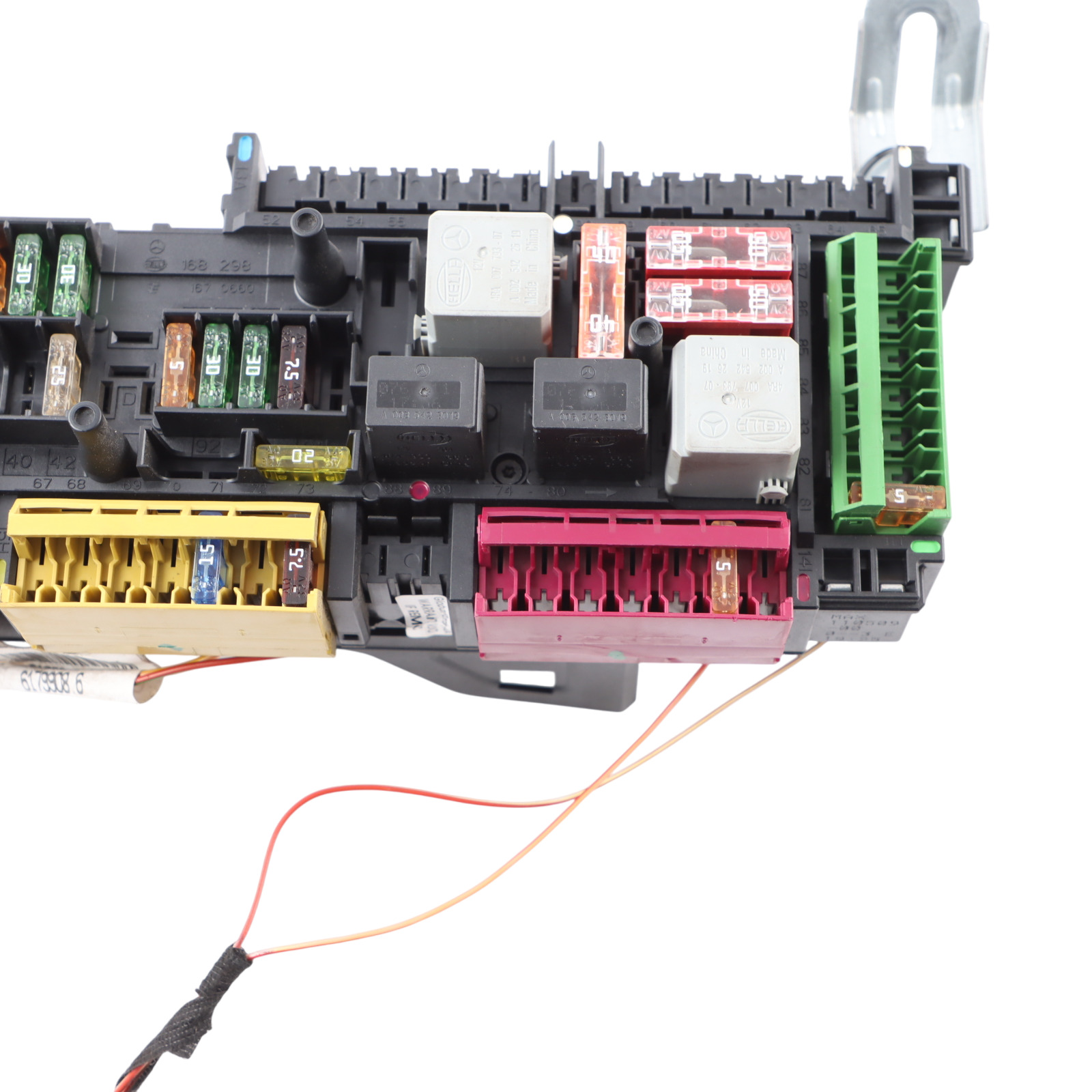 Mercedes W204 SAM Control Unit Module Fuse Box Relay Rear A2049060105