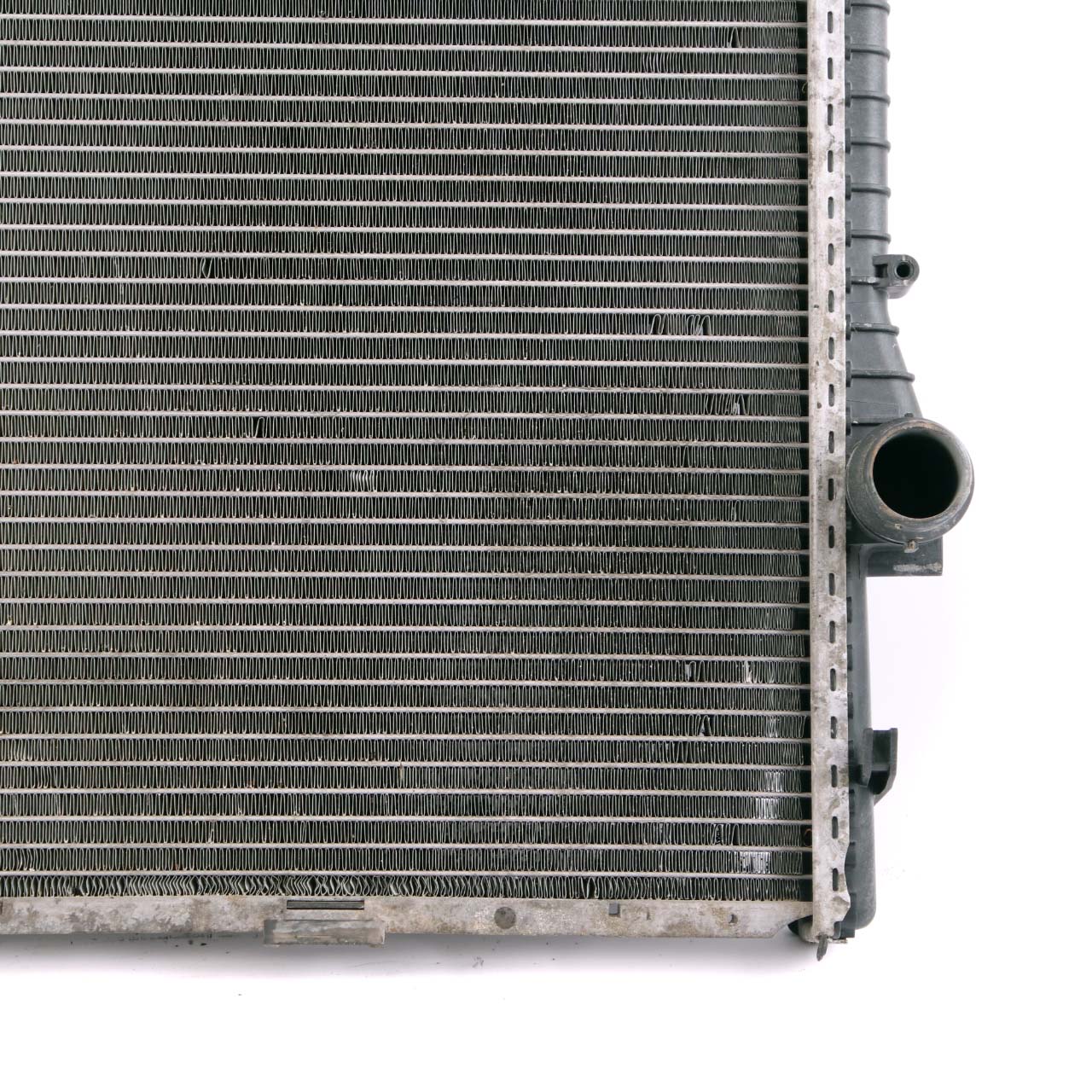 BMW X5 E53 Radiator 3.0d 3.0i 4.4i Engine Cooling Water Cooler Automatic 2248724