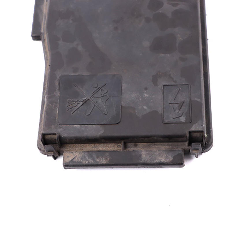 Renault Traffic MK3 Fuse Box Cover 243121532R