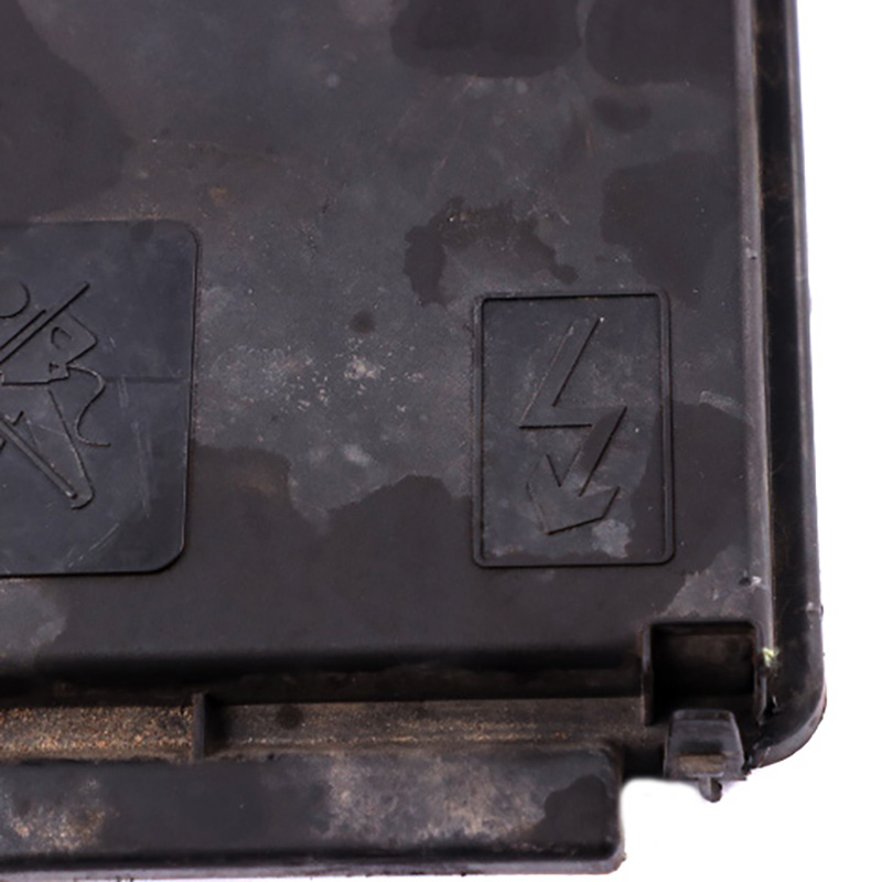 Renault Traffic MK3 Fuse Box Cover 243121532R