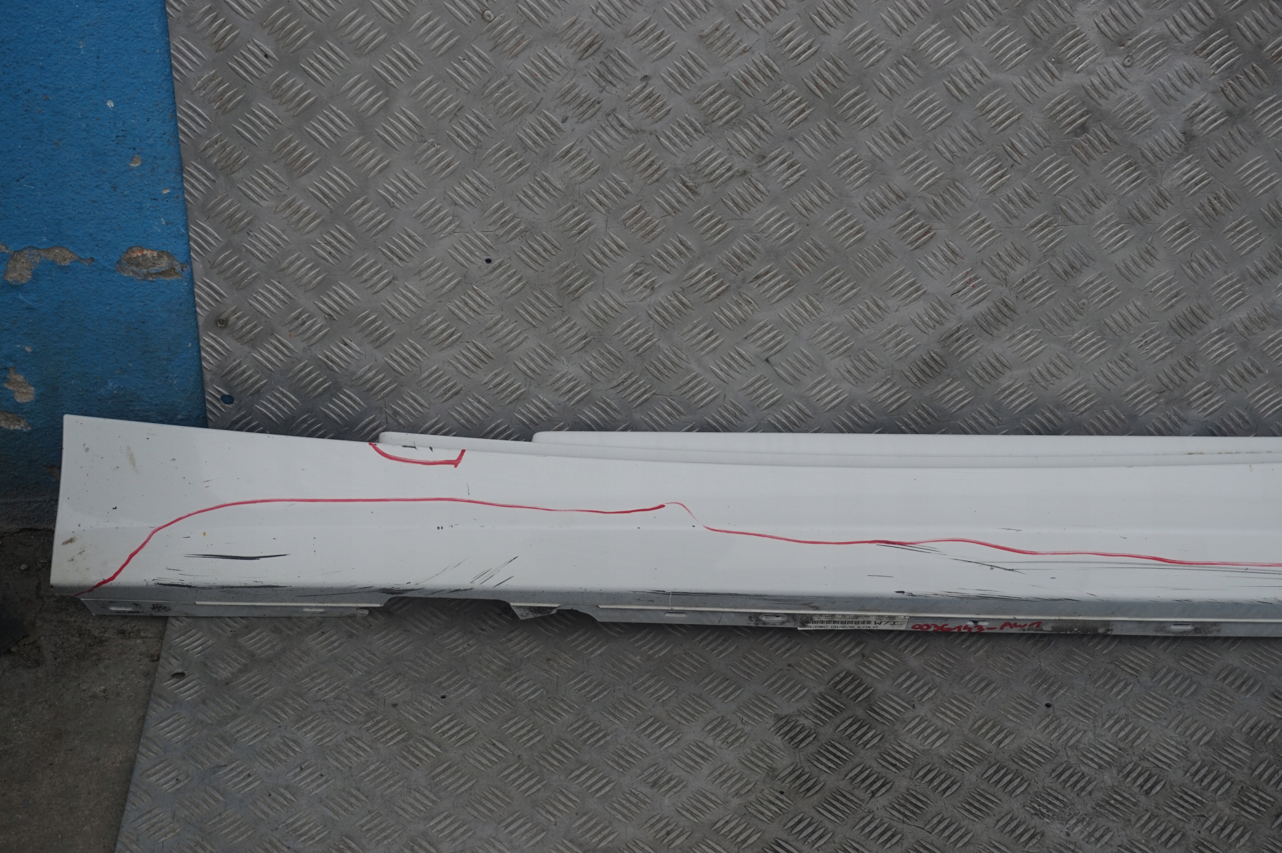 BMW 1 Series 1 E81 E82 E88 Sill Strip Side Skirt Left N/S Alpinweiss White