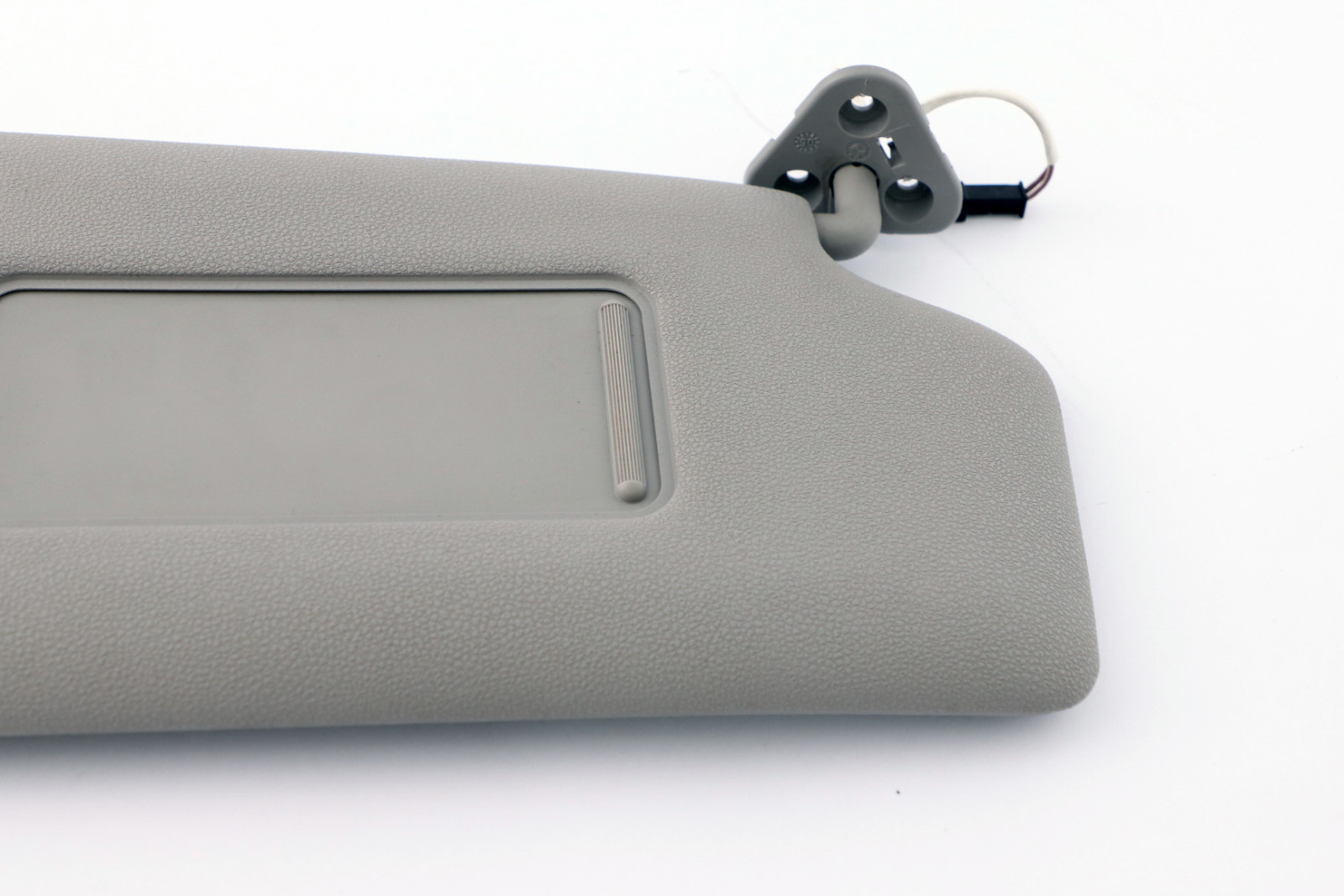 BMW X3 Series E83 Sun Visor Illuminated Mirror Driver Side Right O/S Grau Grey