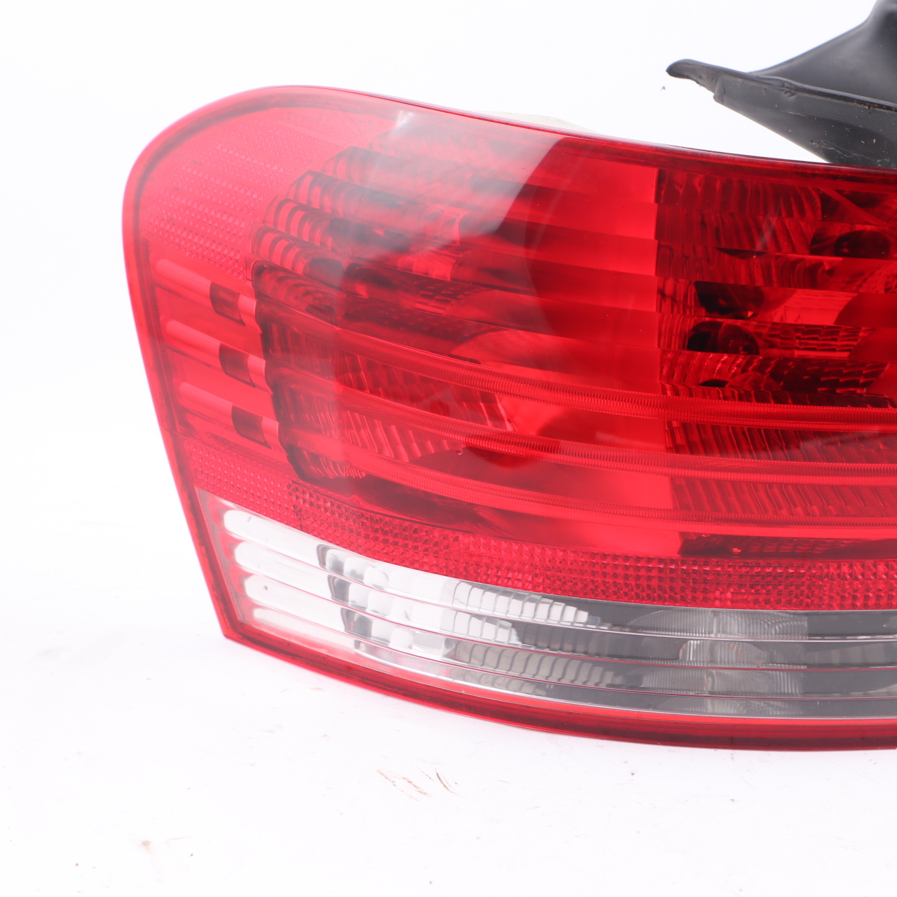 BMW E82 E88 Taillight Tail Light Lamp Side Panel Rear Left N/S 4869809