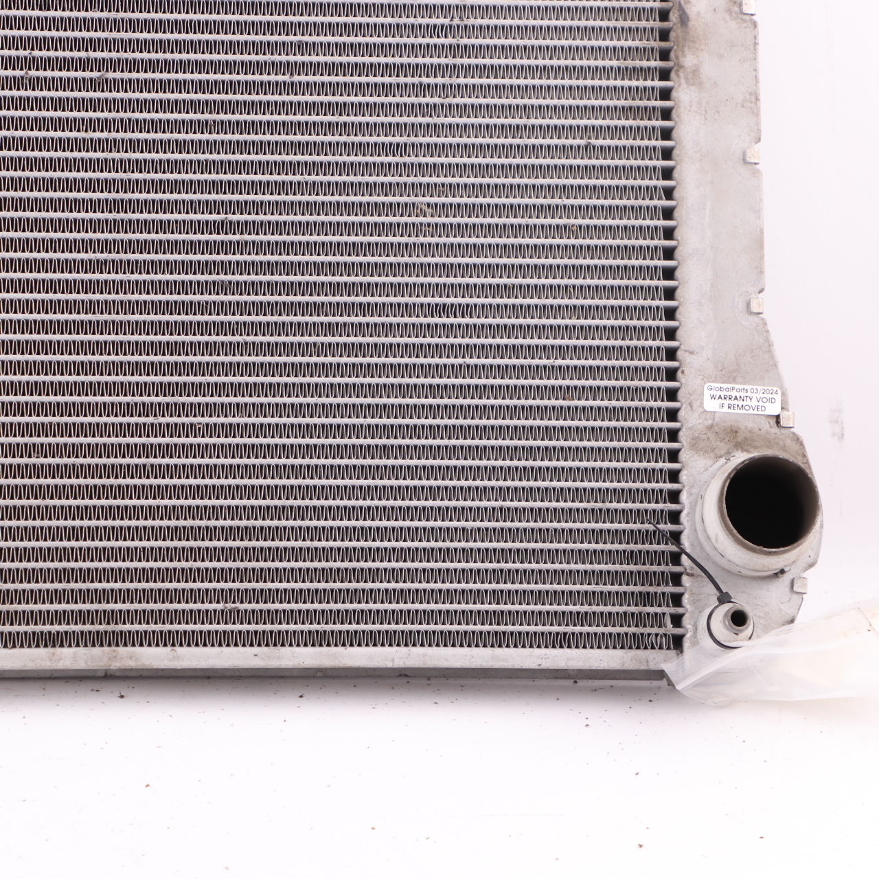 Water Radiator BMW F10 F11 Engine Coolant Cooler Unit Nissen 60776