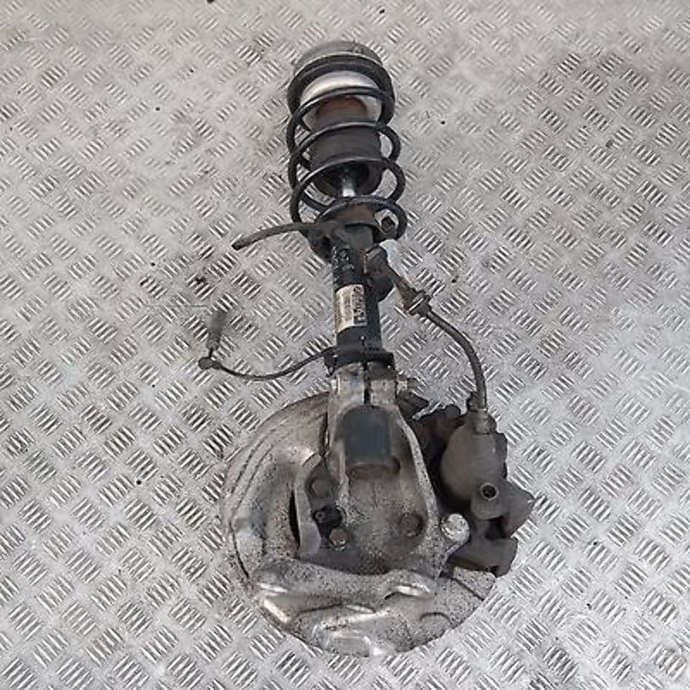 BMW E90 320i Front Right O/S Spring Strut Leg Suspension Brake Caliper 6771724