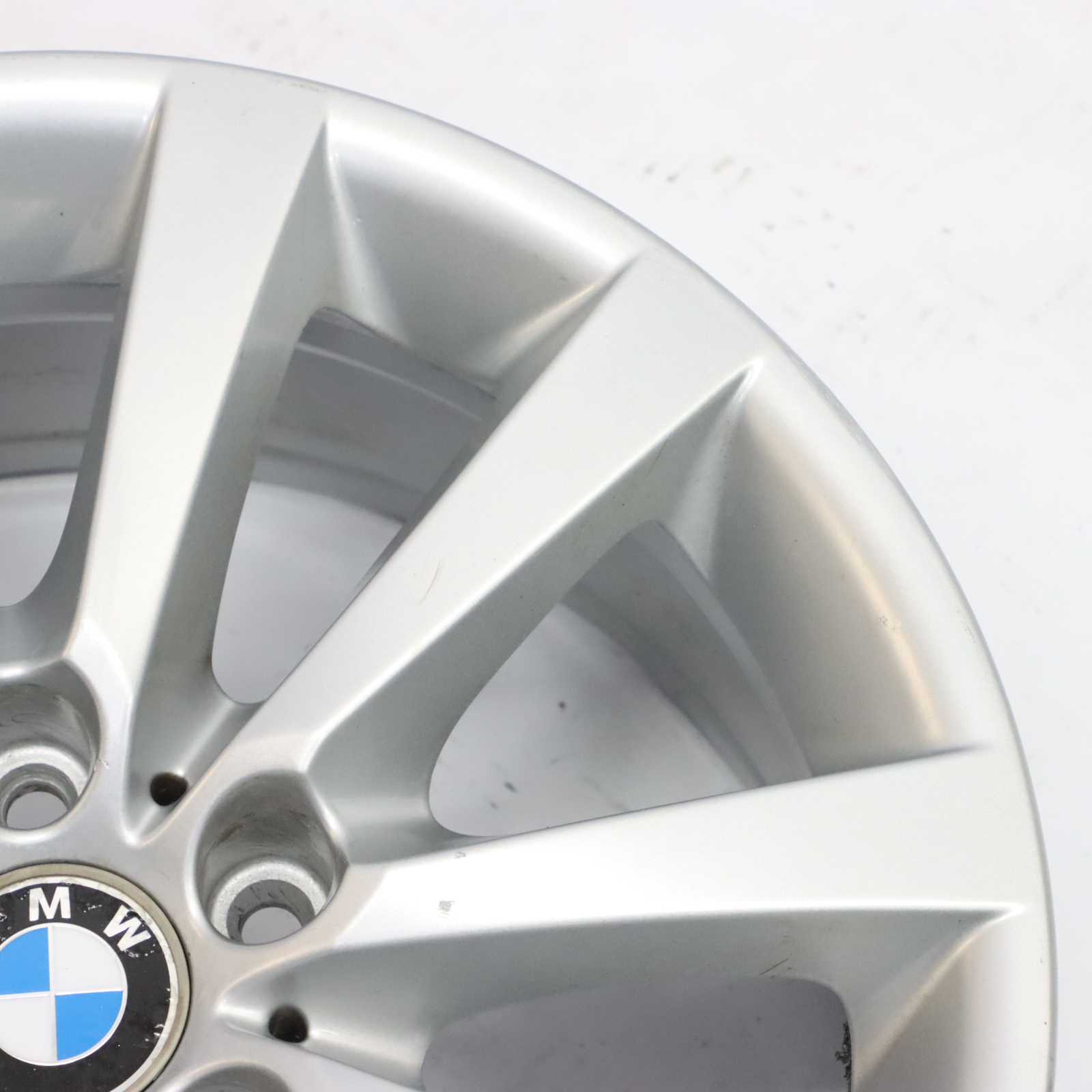 BMW F06 F10 F11 Silver Light Alloy Wheel Rim 18" V Spoke 328 8J ET:30 6790173