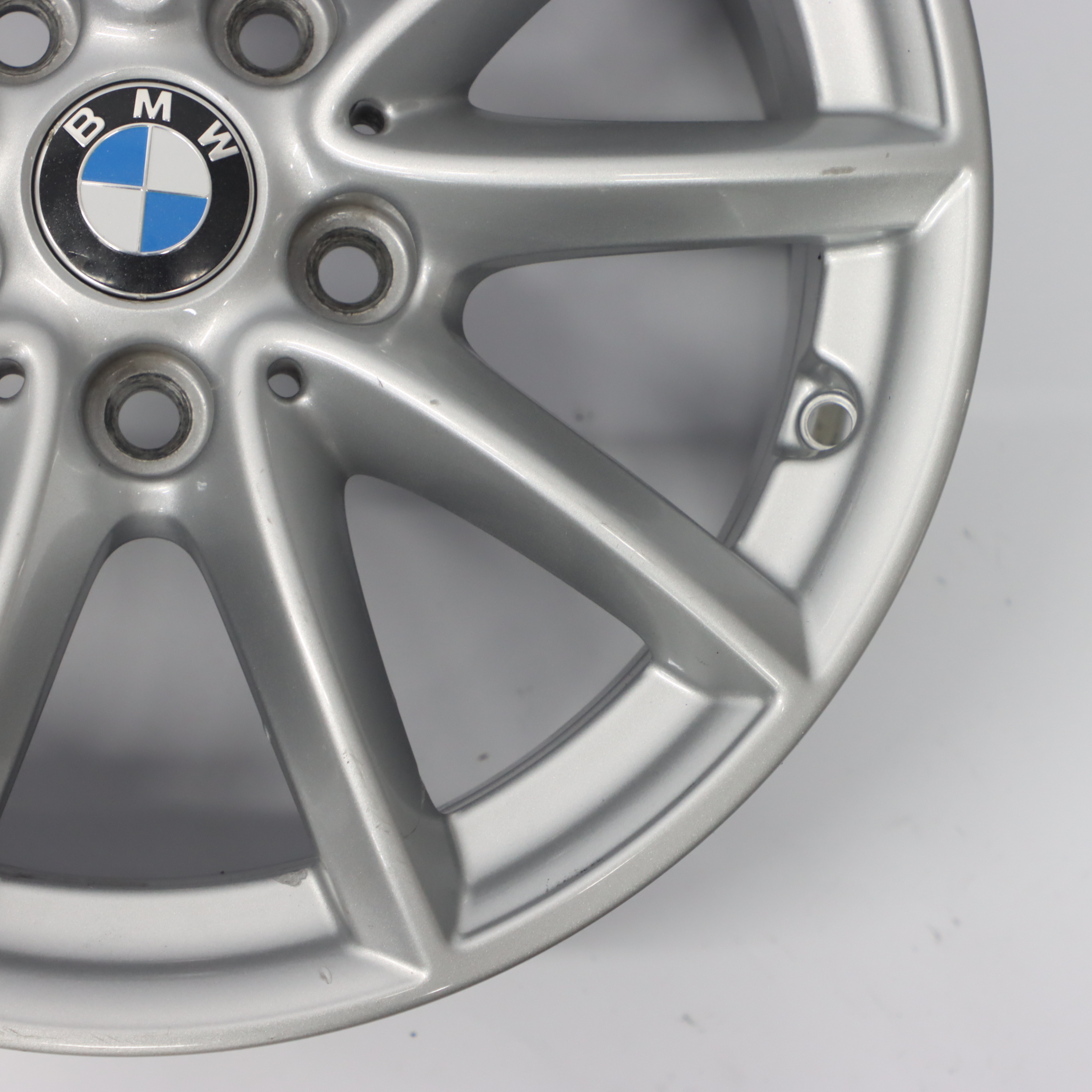 BMW F45 F46 Reflexsilber Silver Alloy Wheel Rim 16" V-spoke 471 ET:52 7J