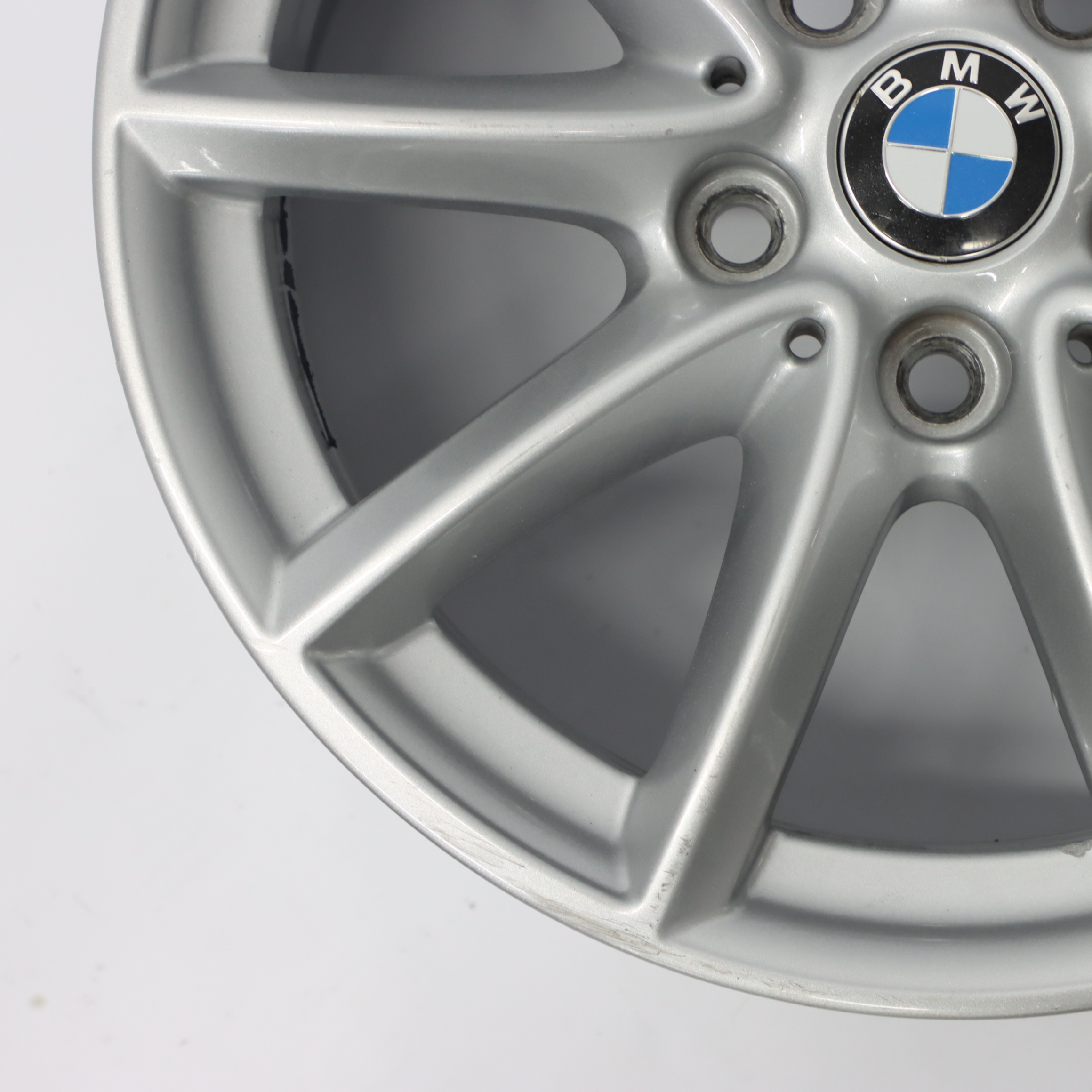 BMW F45 F46 Reflexsilber Silver Alloy Wheel Rim 16" V-spoke 471 ET:52 7J