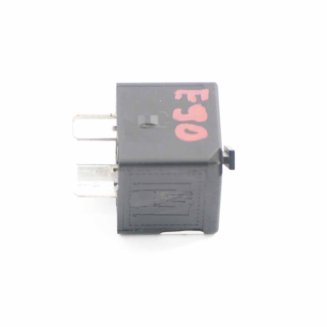 Relay BMW E60 E87 E90 F10 F30 Black 4 Pin Tyco 6901469