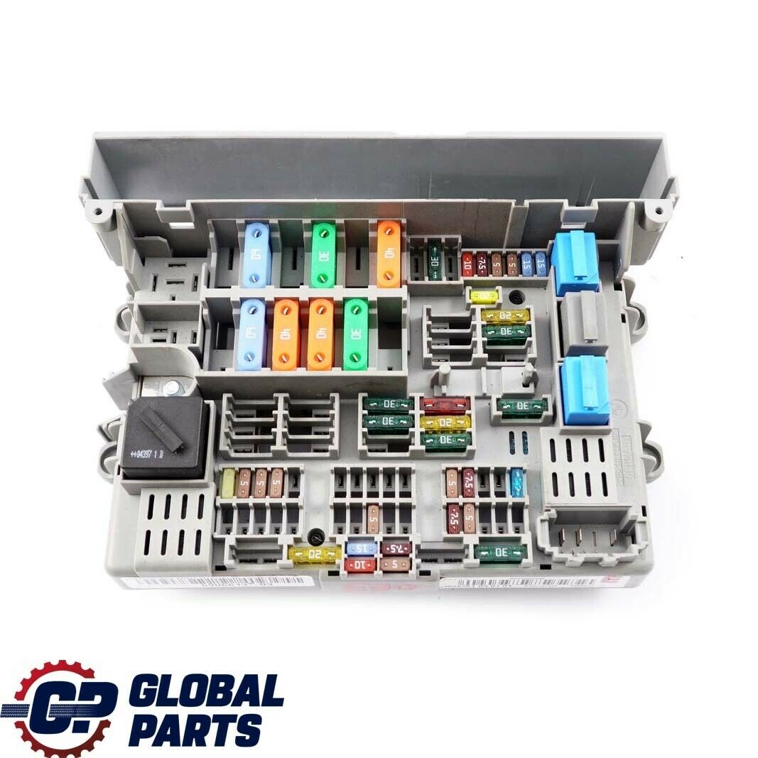 BMW E87 E90 E91 Power Distribution Fuse Box Front 6906613