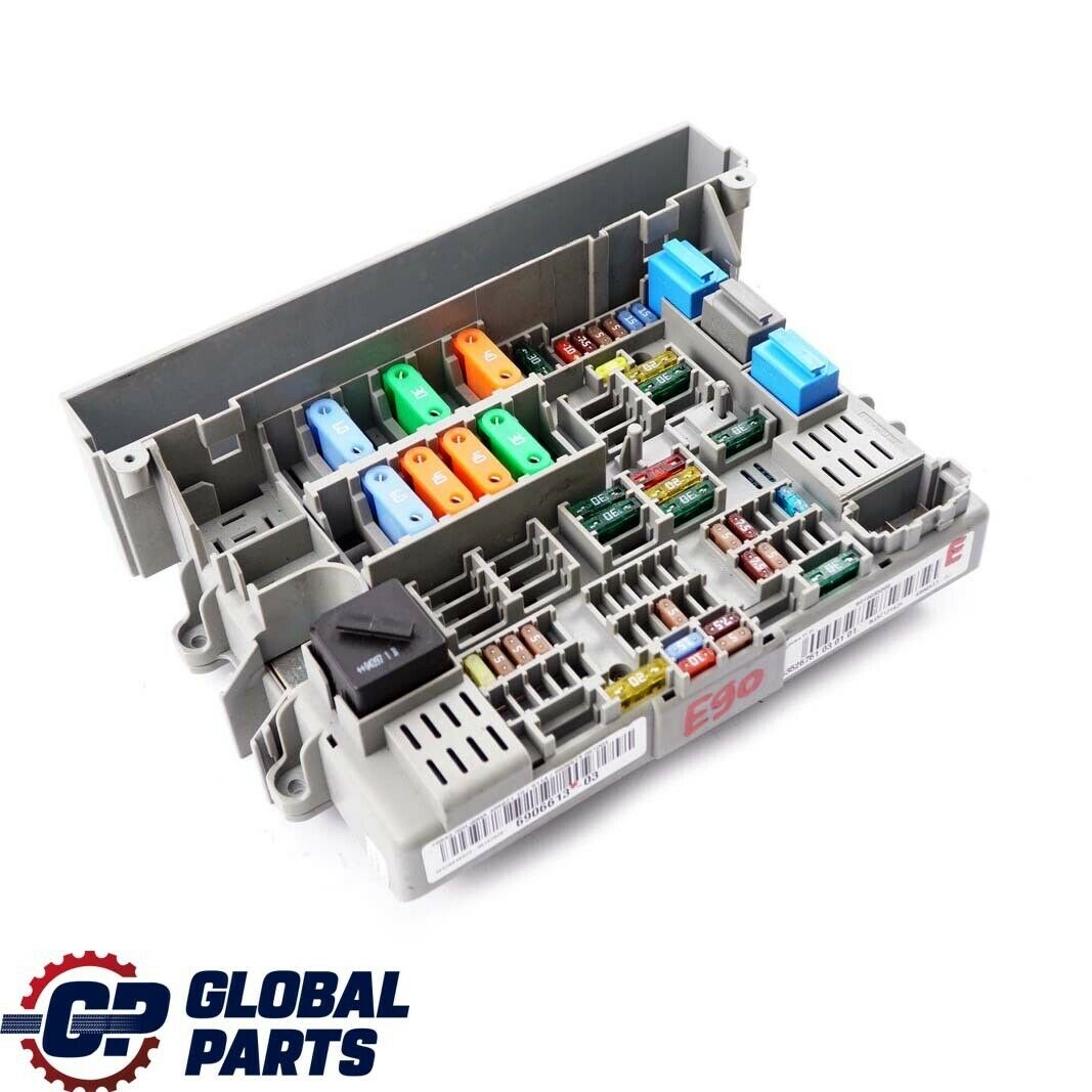 BMW E87 E90 E91 Power Distribution Fuse Box Front 6906613