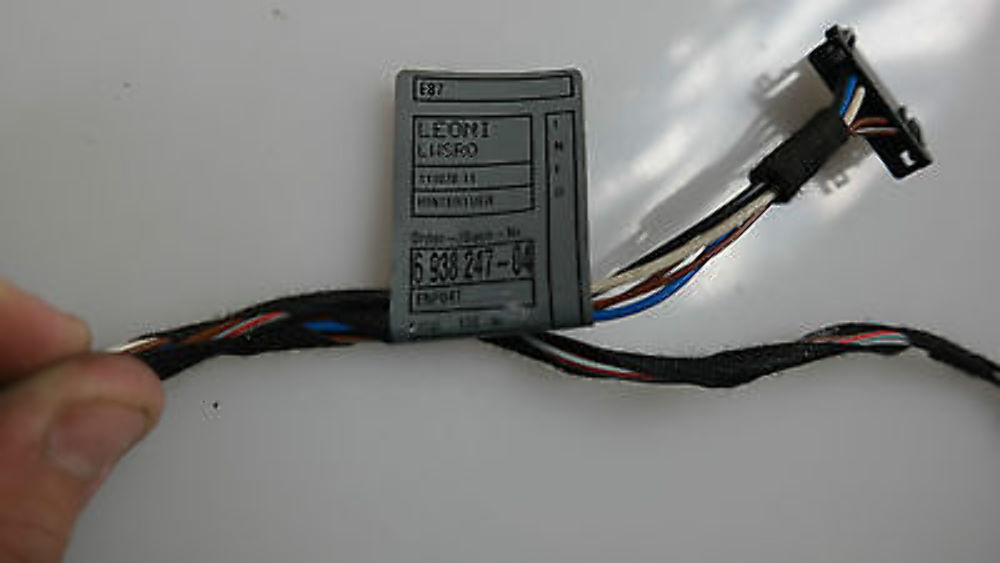 BMW 1 Series e87 Wiring loom harness set rear door right left N/O/S 6938247