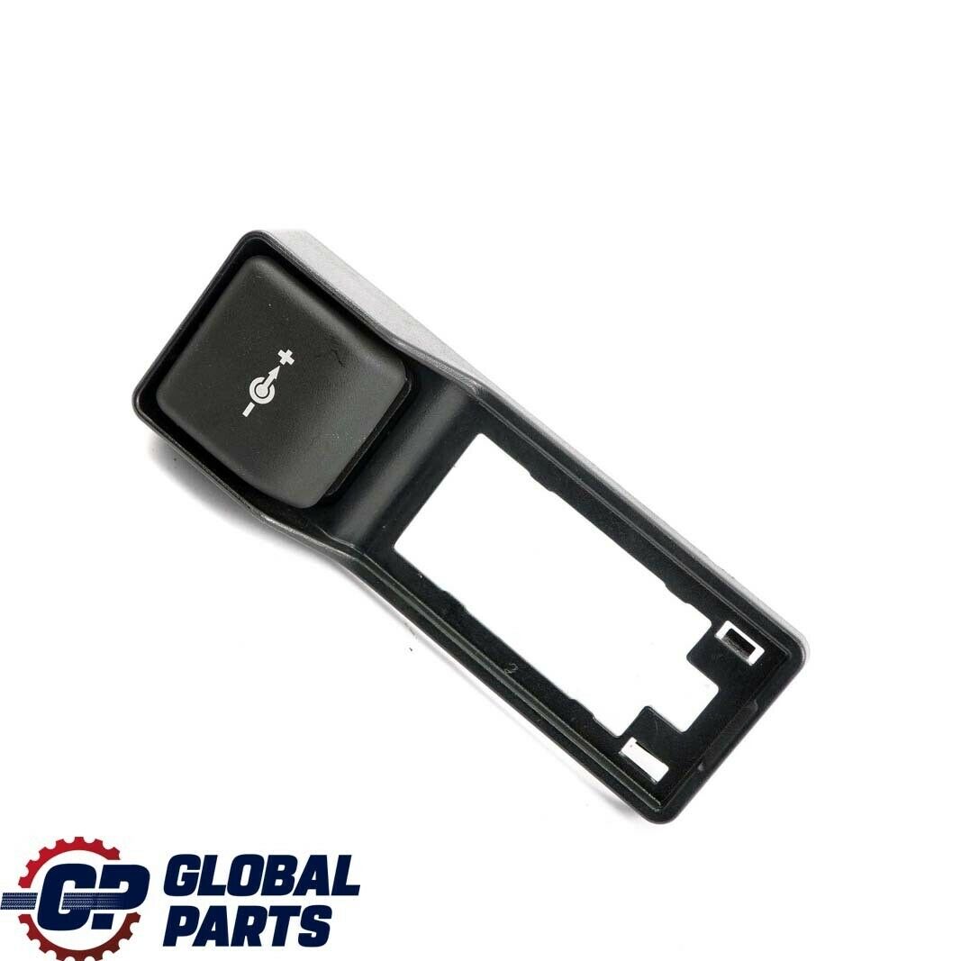 BMW 1 Series E87 E81 E87N Charging Port Courtesy Light Cigarette Cigar Lighter