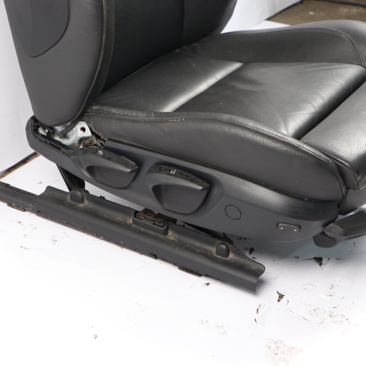 BMW E90 E91 Front Right Seat O/S Black Leather Dakota Interior