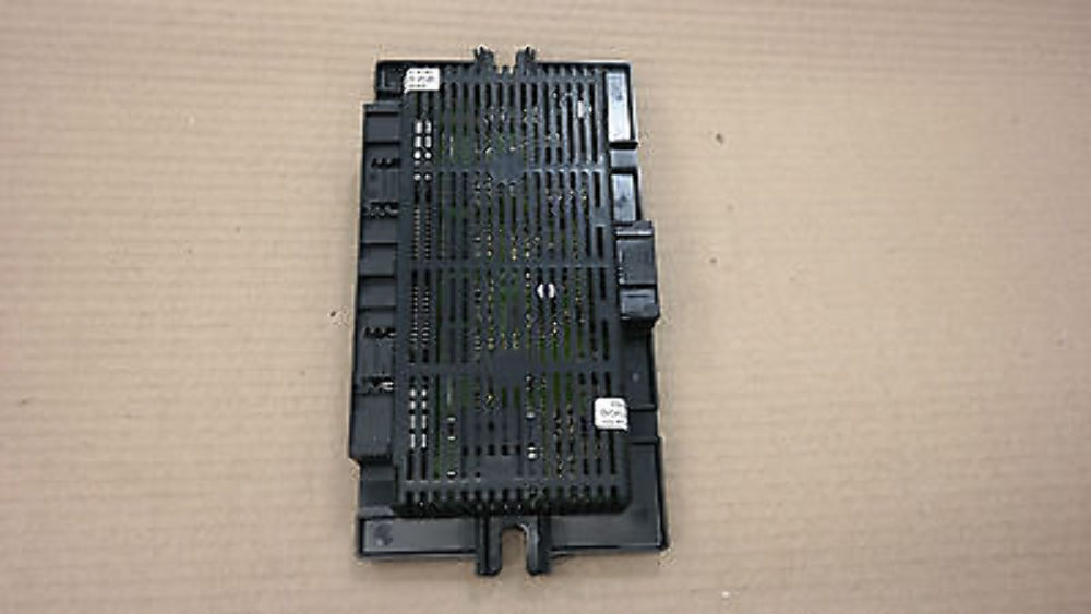 BMW 3 SERIES E90 Footwell module LOW BODY CONTROL UNIT 61356961132 6961132