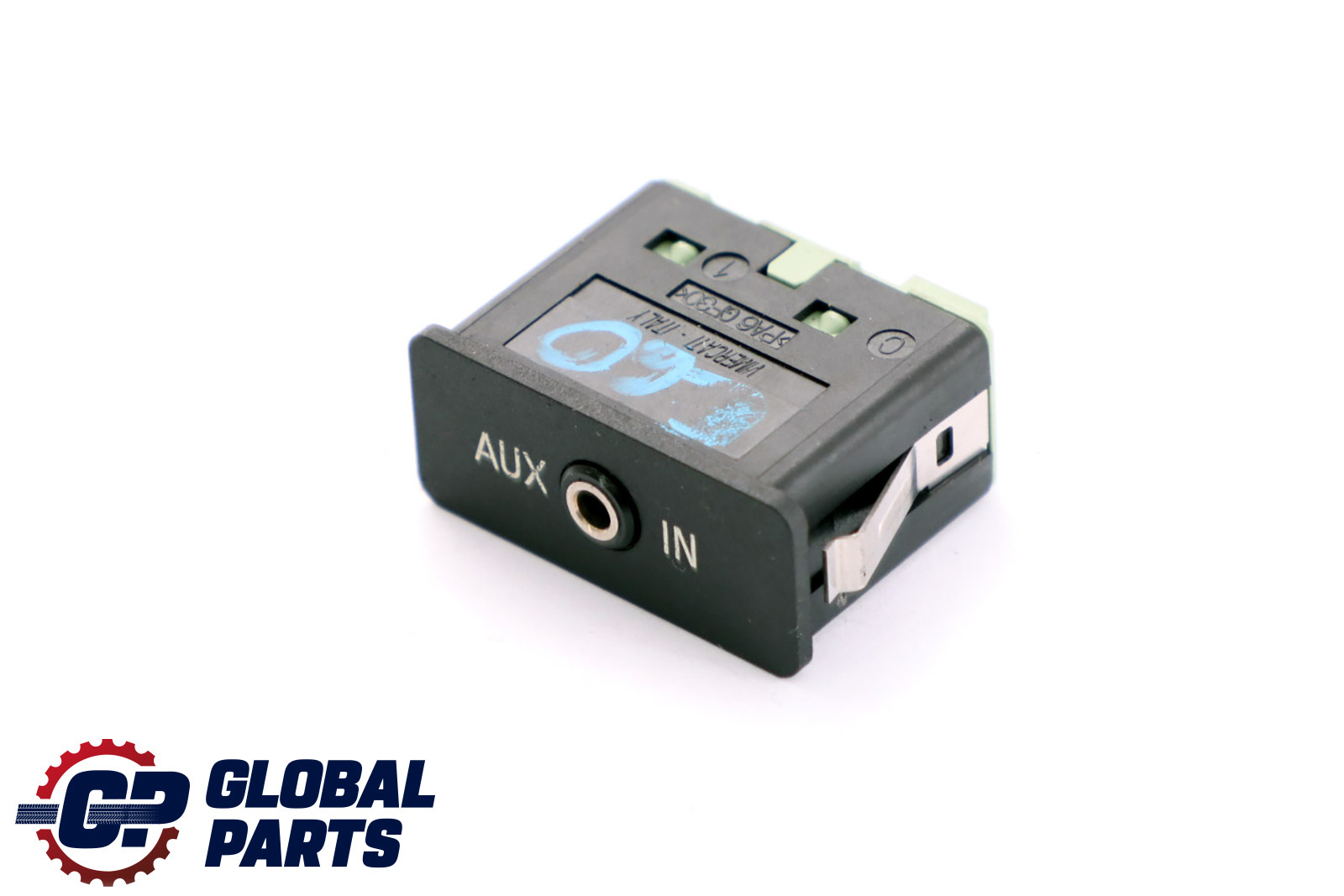 BMW 1 3 5 6 7 X3 X5 Series E60 E61 E81 E87 E90 F10 F11 Audio Aux In Plug Socket