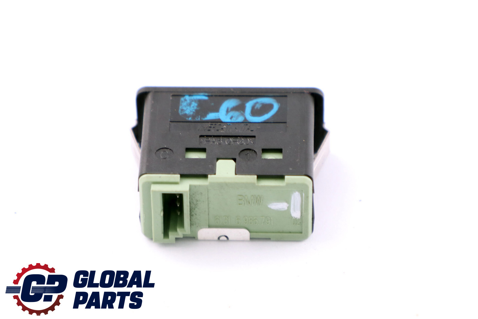 BMW 1 3 5 6 7 X3 X5 Series E60 E61 E81 E87 E90 F10 F11 Audio Aux In Plug Socket